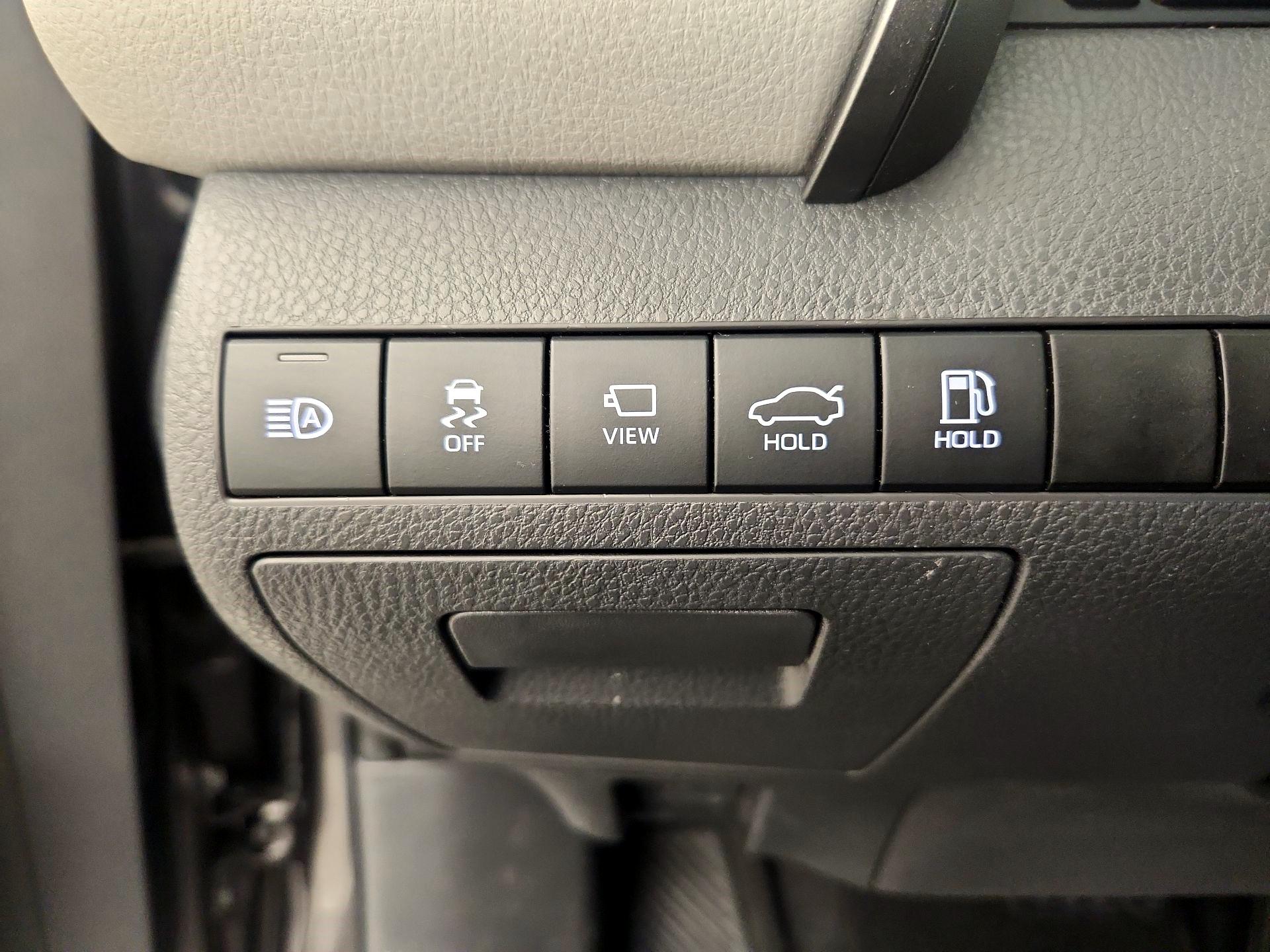 Thumbnail: 2019 Toyota Camry - 13