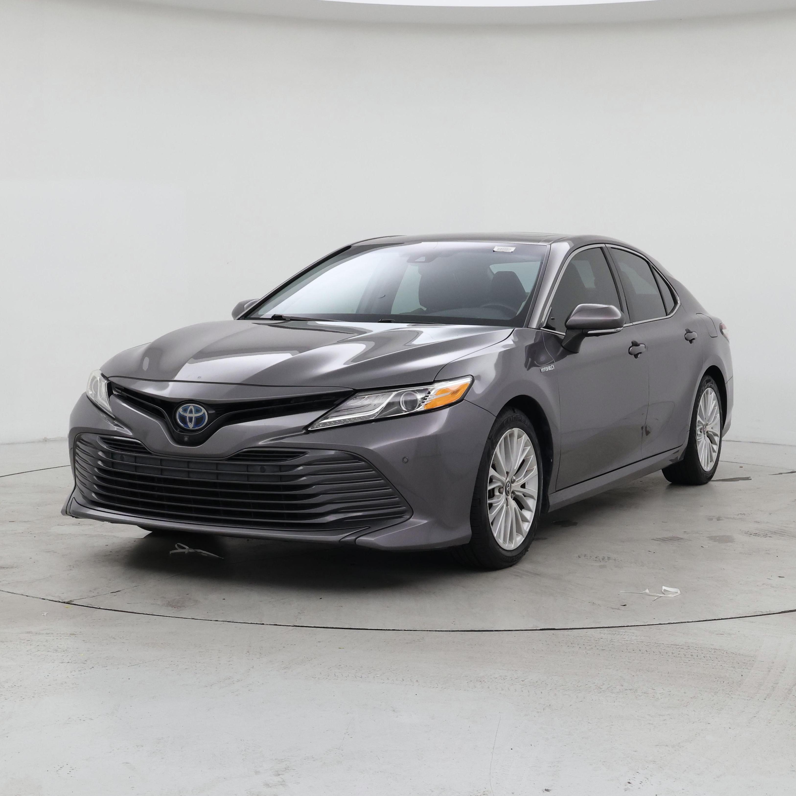 Thumbnail: 2019 Toyota Camry - 4