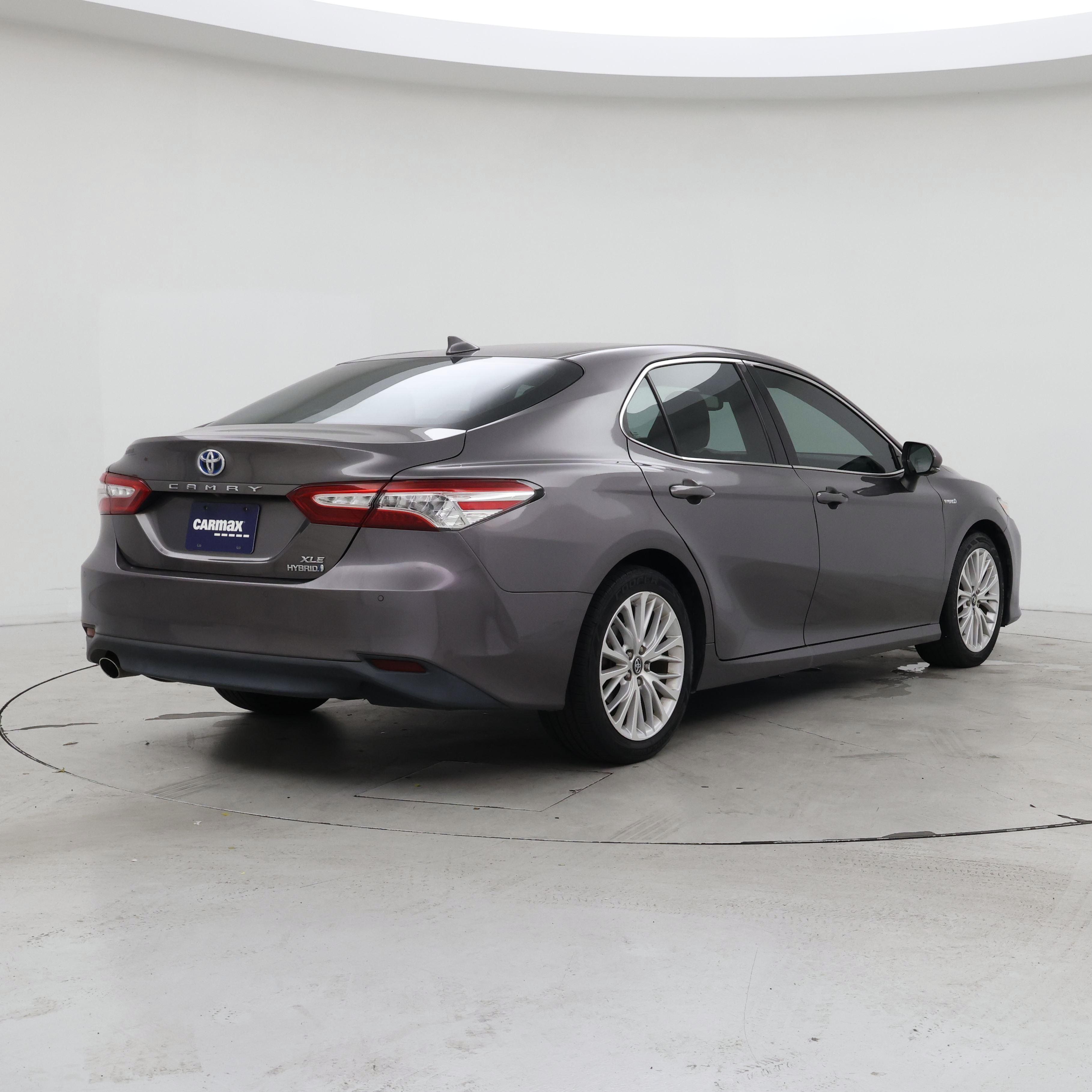 Thumbnail: 2019 Toyota Camry - 8