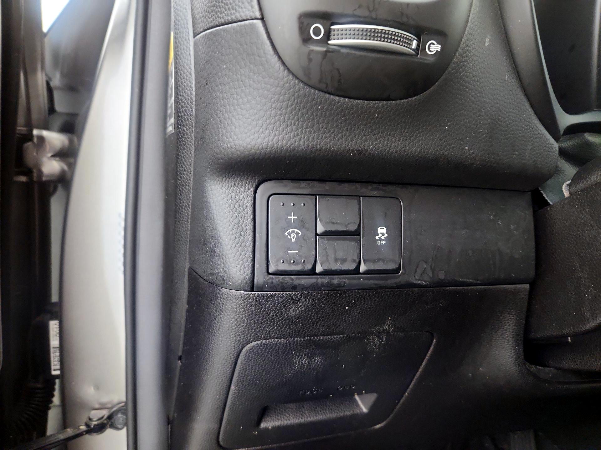 Thumbnail: 2016 Kia Soul - 13