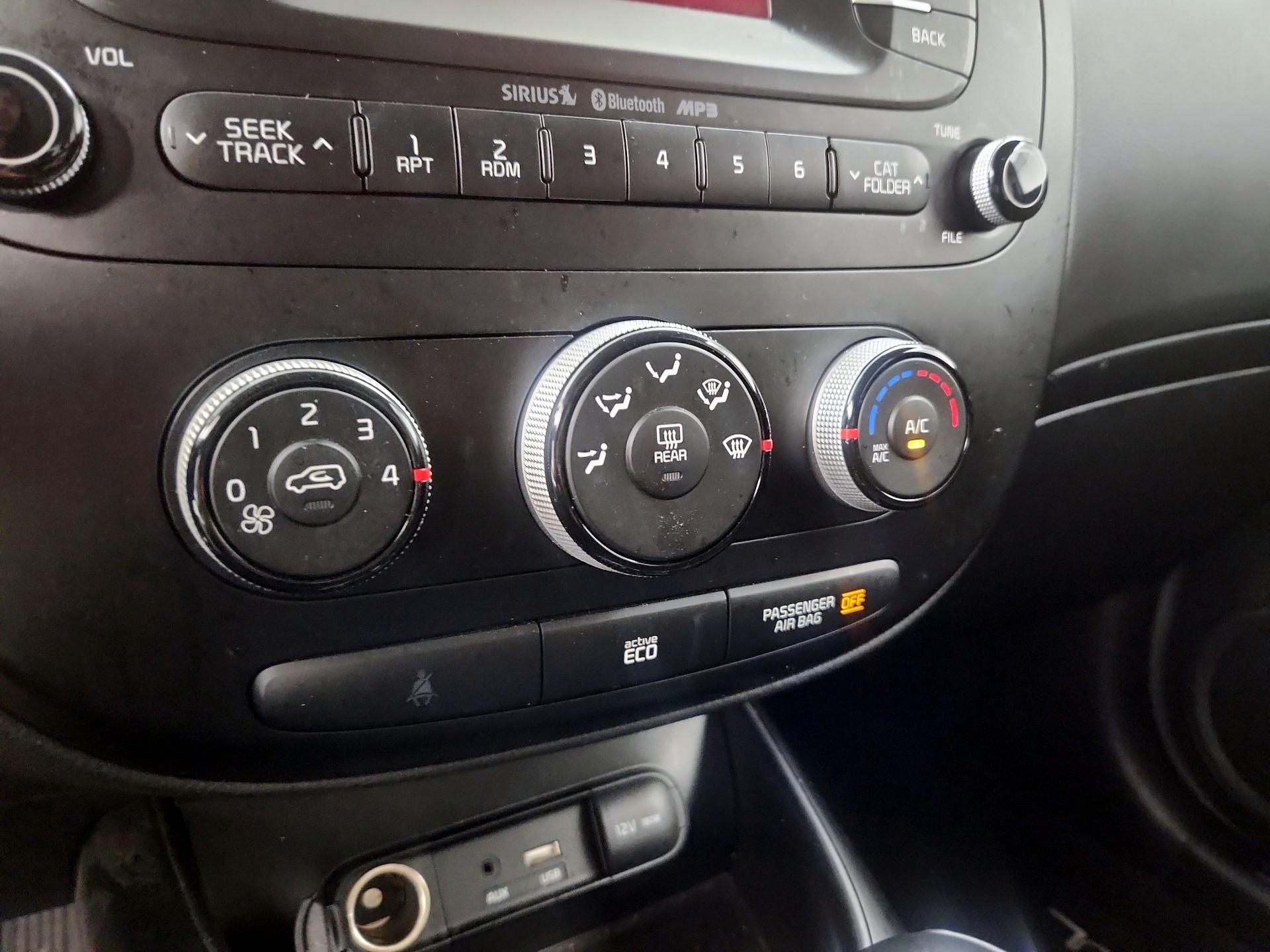 Thumbnail: 2016 Kia Soul - 15