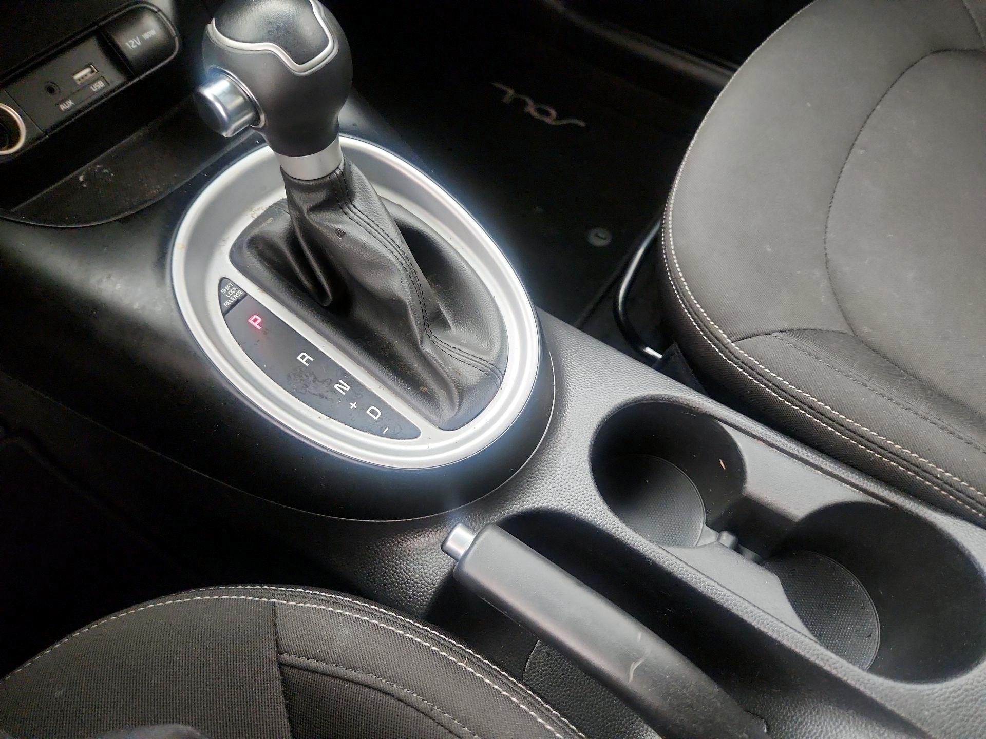 Thumbnail: 2016 Kia Soul - 16