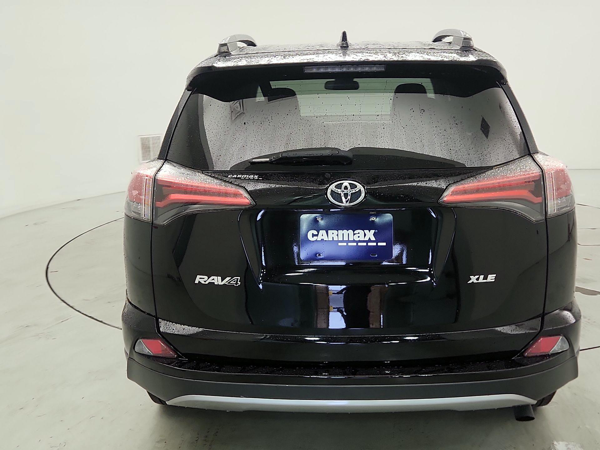 Thumbnail: 2018 Toyota RAV4 - 6