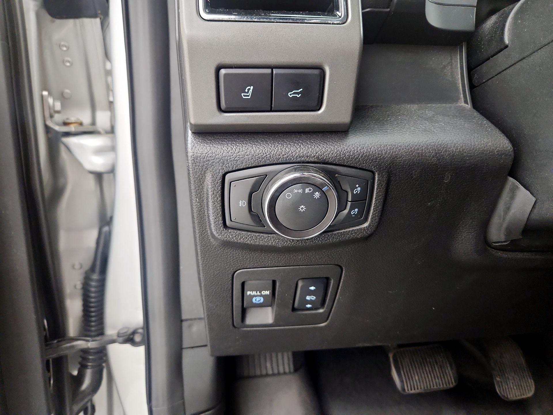 Thumbnail: 2018 Ford Expedition - 13