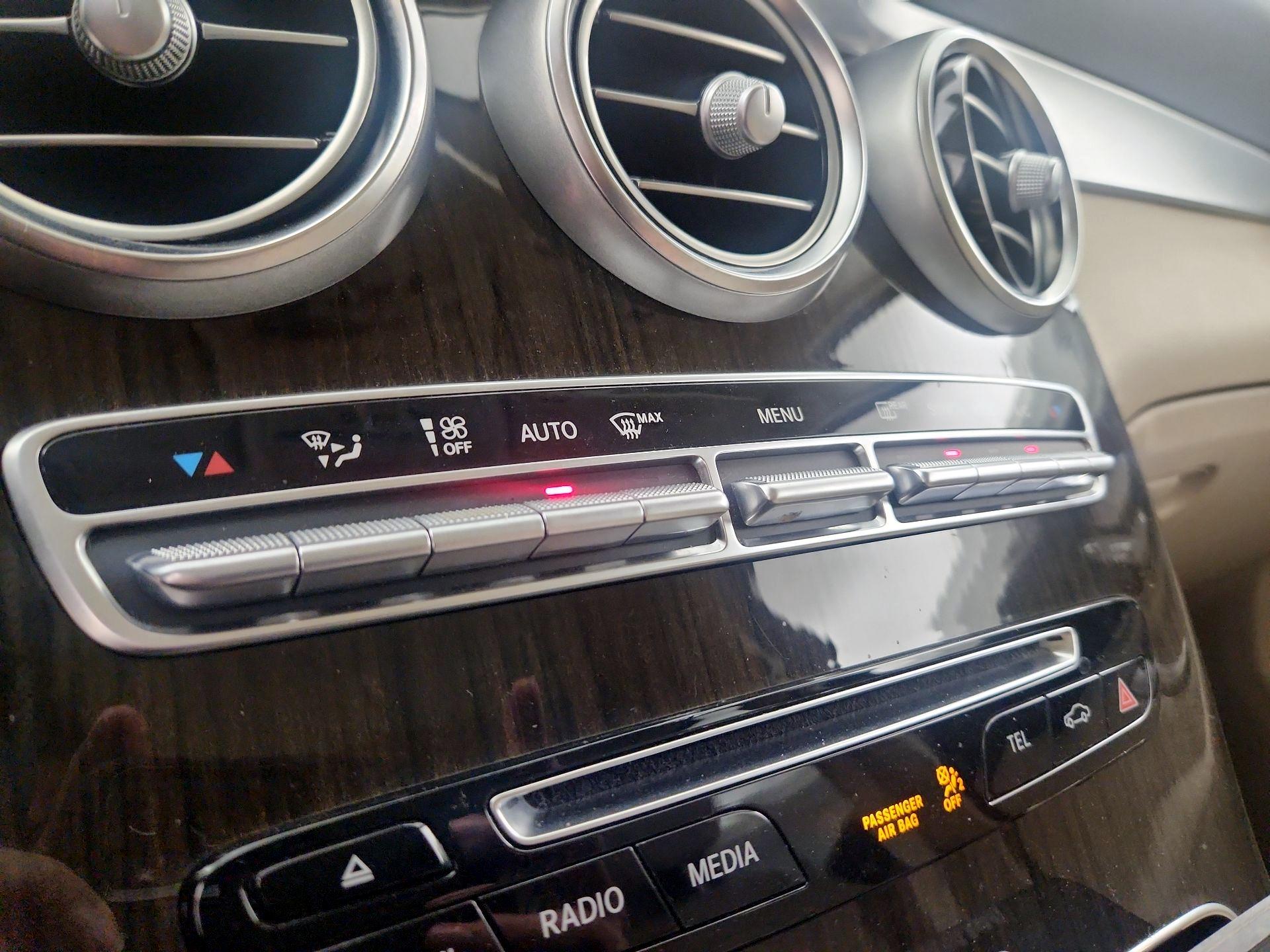Thumbnail: 2018 Mercedes-Benz GLC - 16