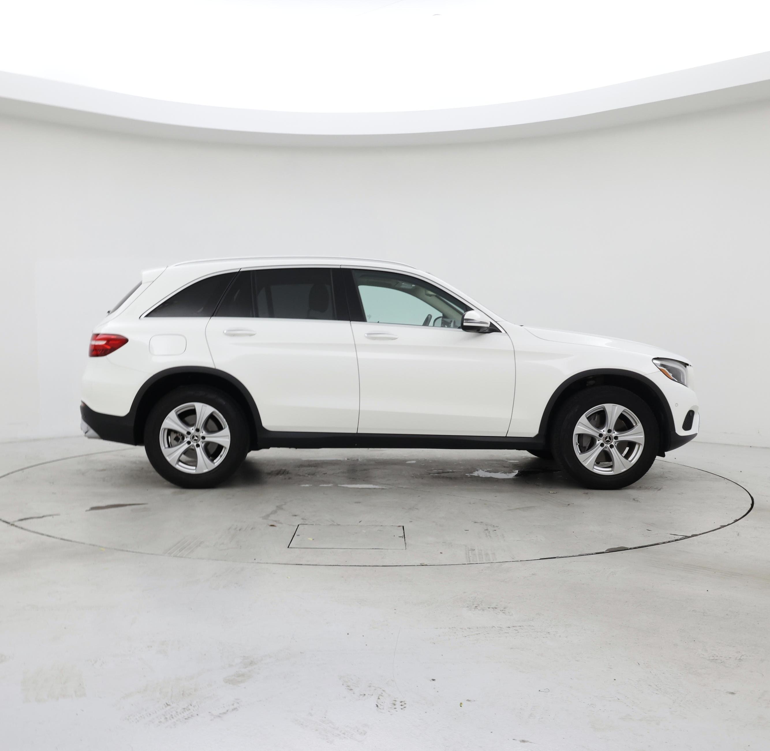 Thumbnail: 2018 Mercedes-Benz GLC - 7