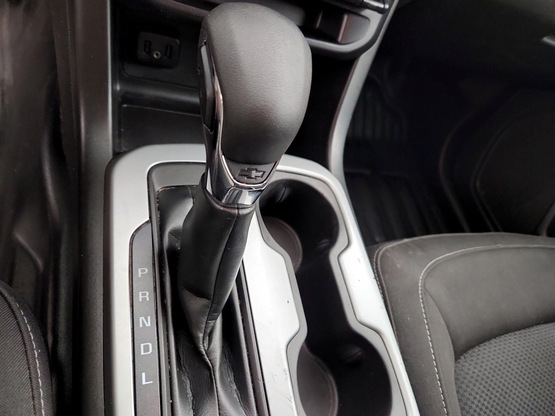 Thumbnail: 2022 Chevrolet Colorado - 17