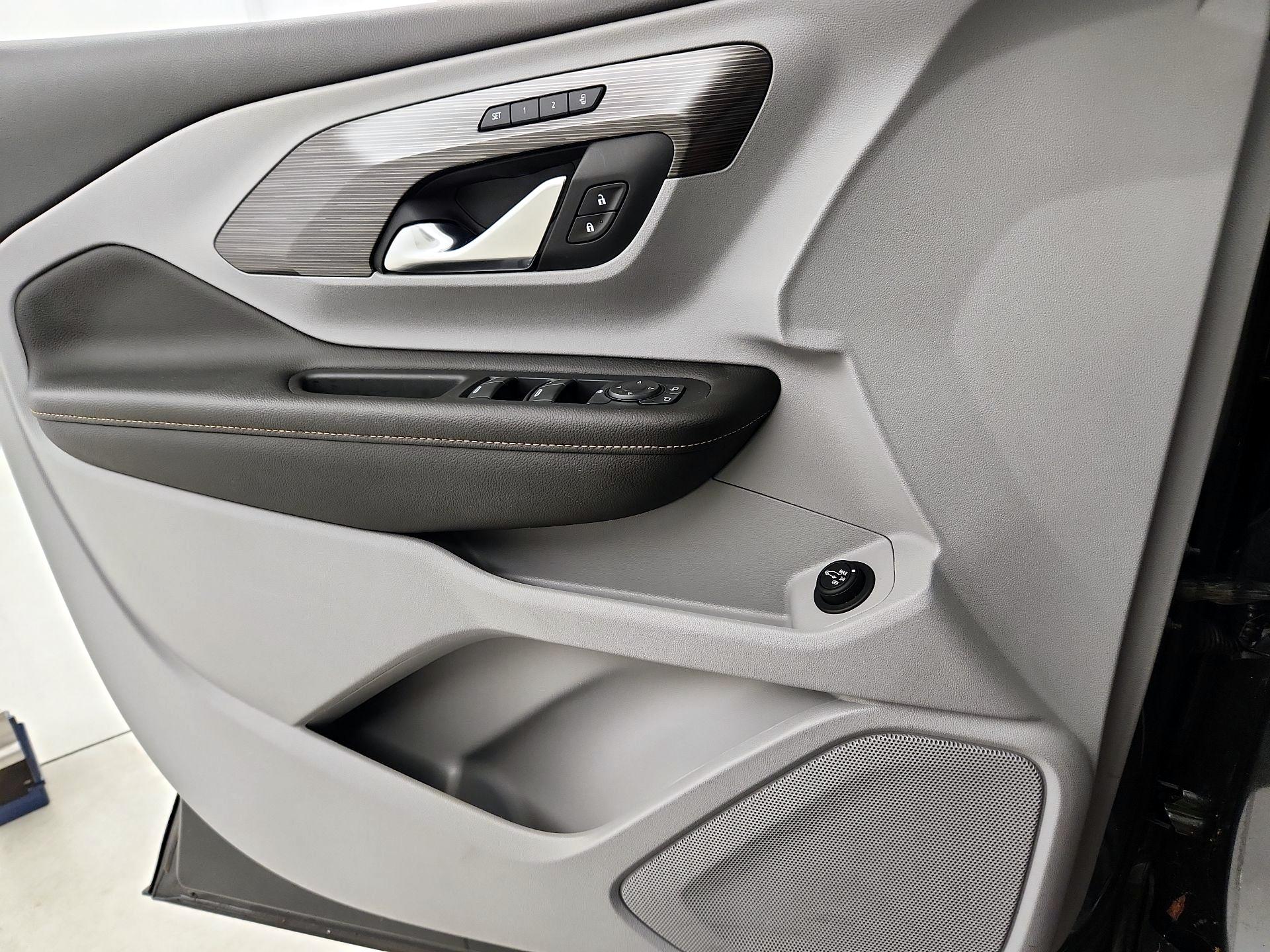Thumbnail: 2020 GMC Terrain - 12