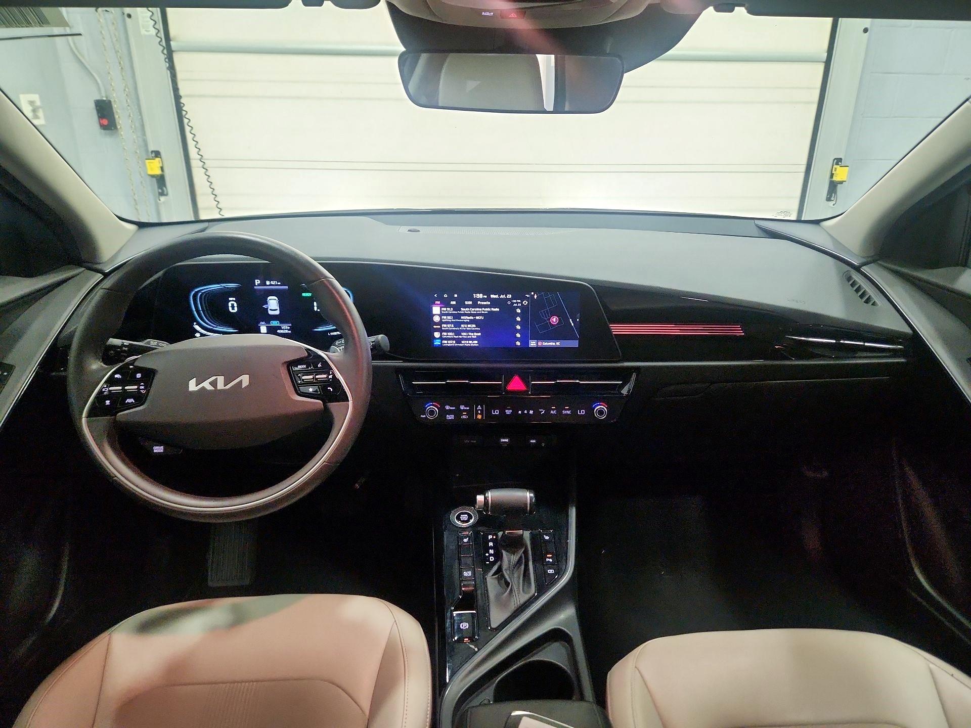 Thumbnail: 2023 Kia Niro - 9