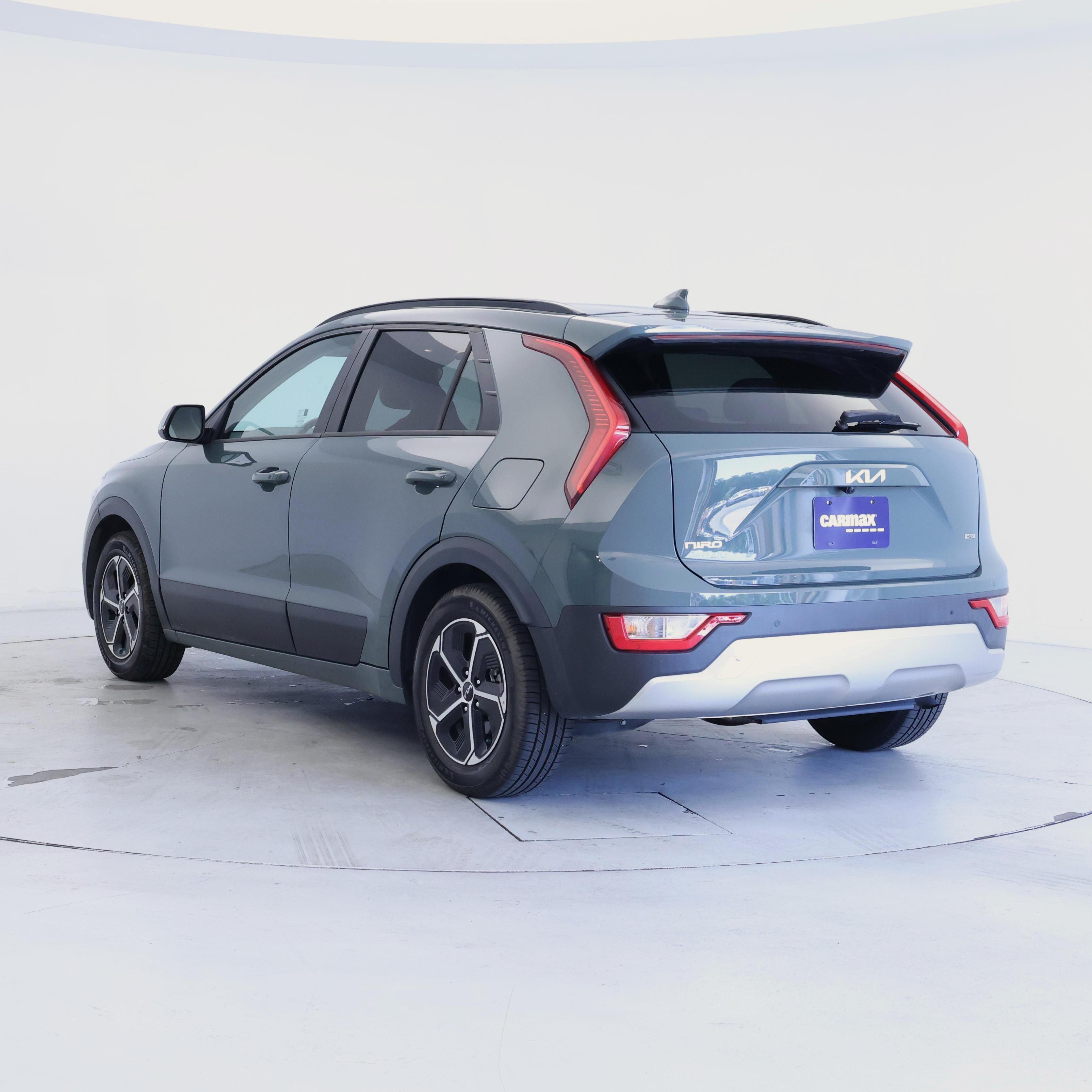 Thumbnail: 2023 Kia Niro - 2