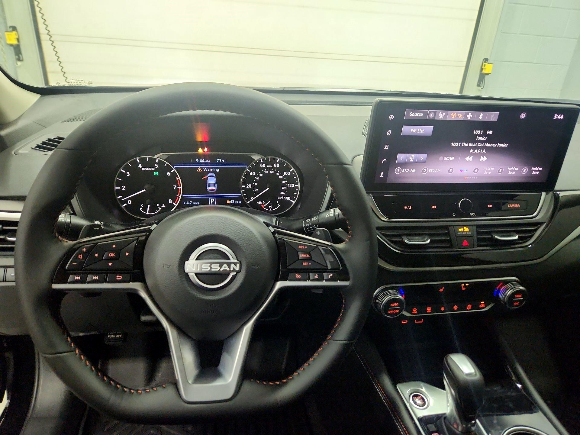 Thumbnail: 2025 Nissan Altima - 9