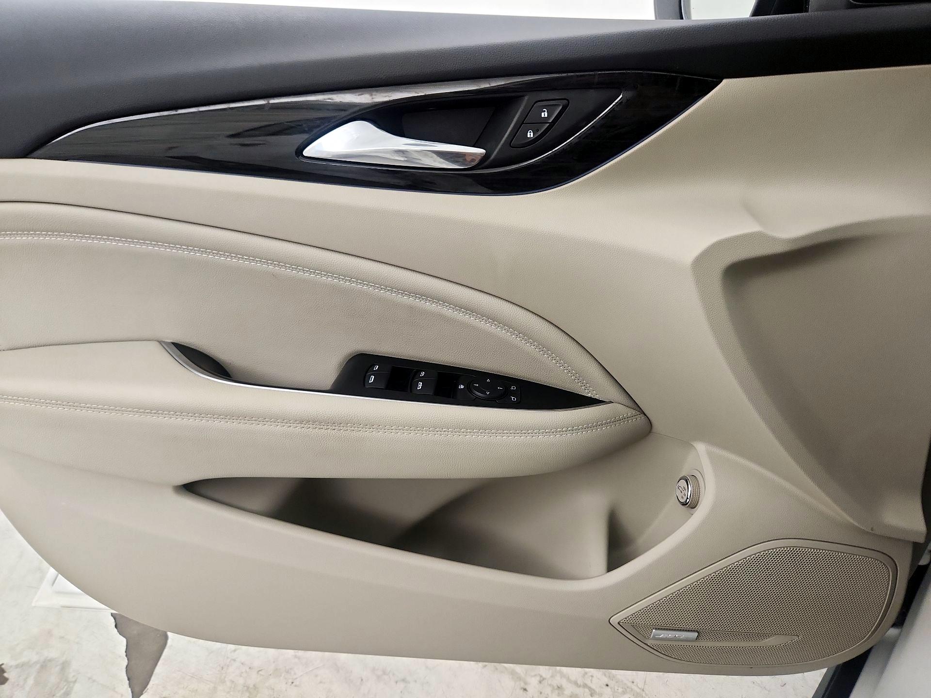 Thumbnail: 2019 Buick Regal - 12