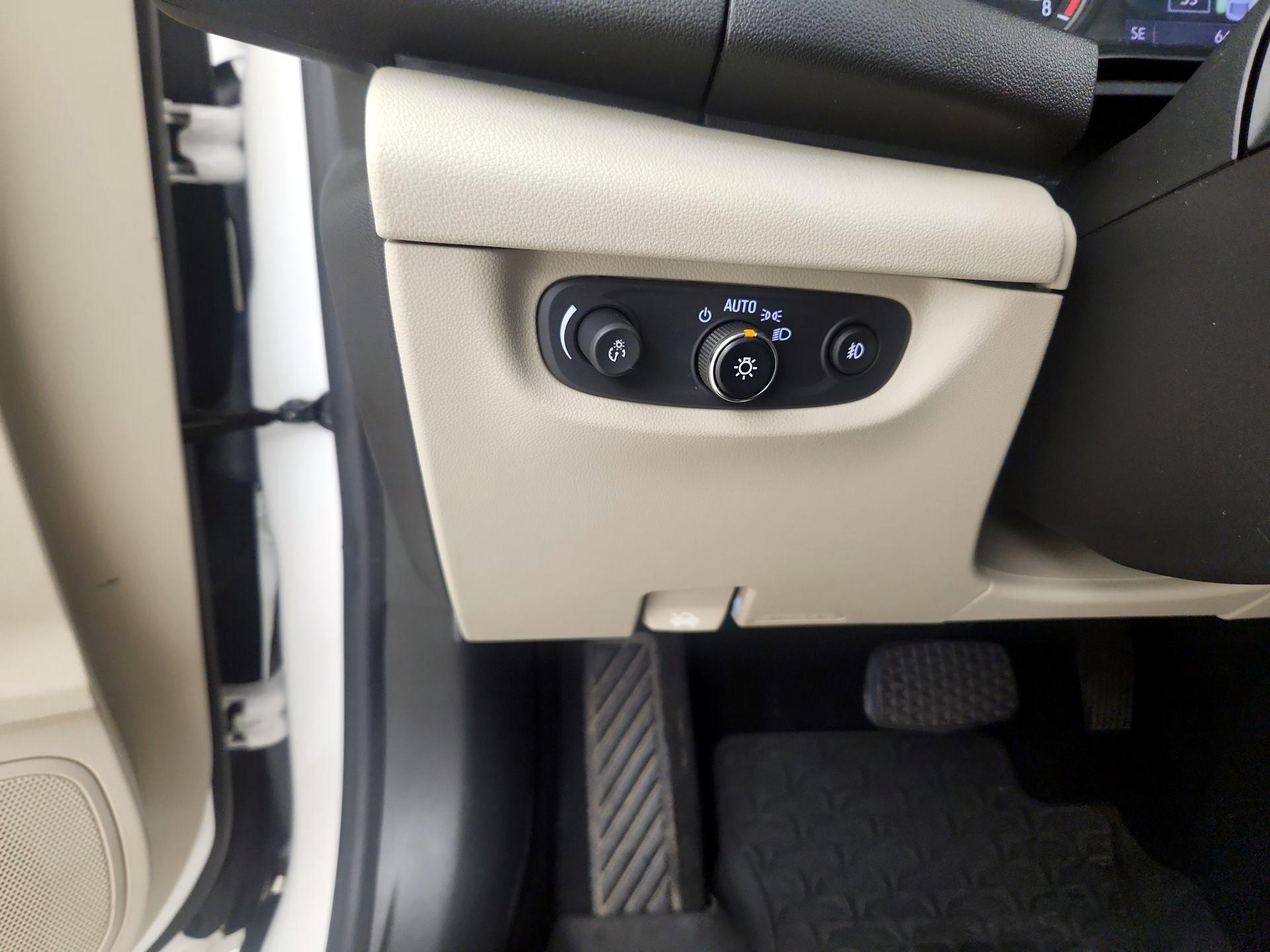 Thumbnail: 2019 Buick Regal - 13