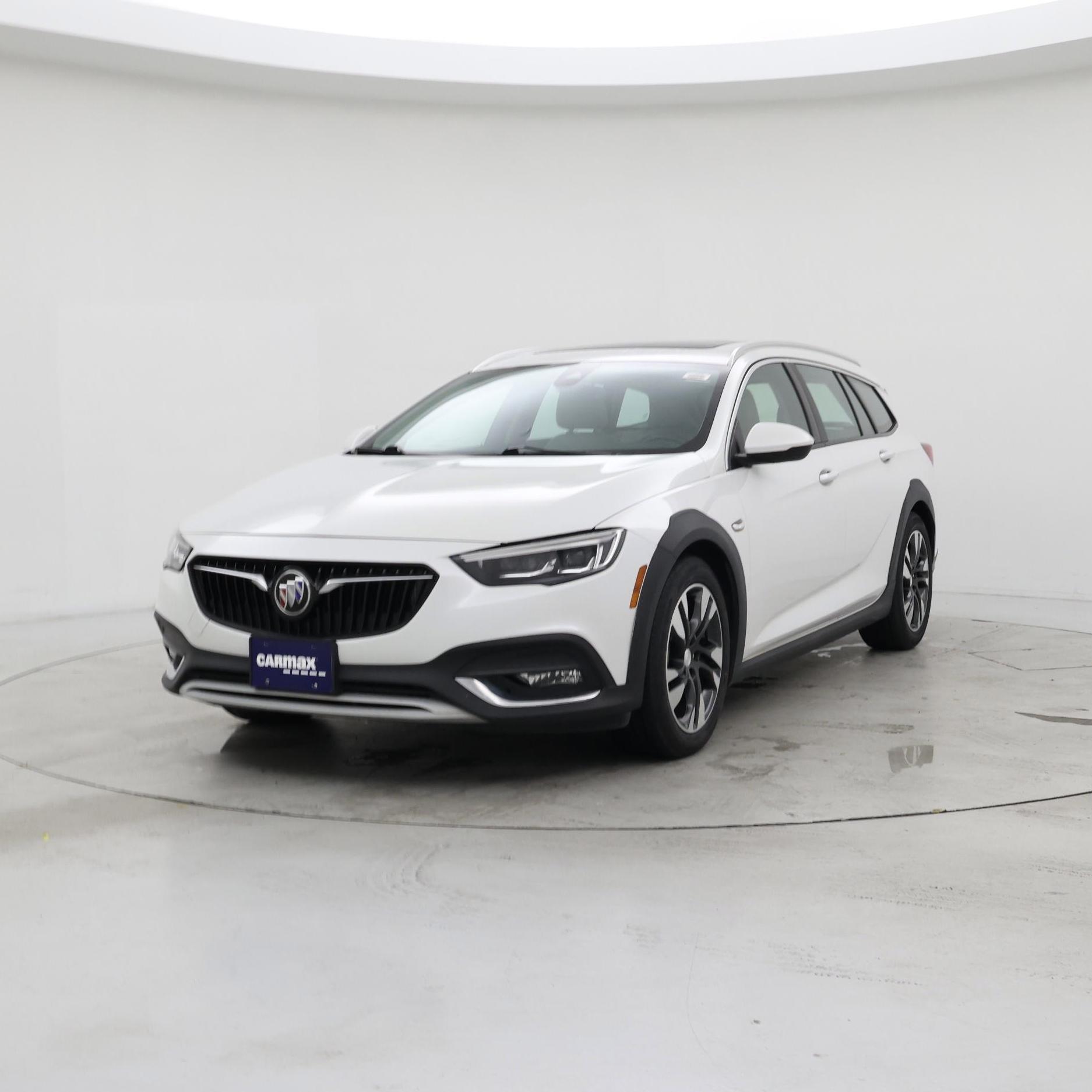 Thumbnail: 2019 Buick Regal - 4