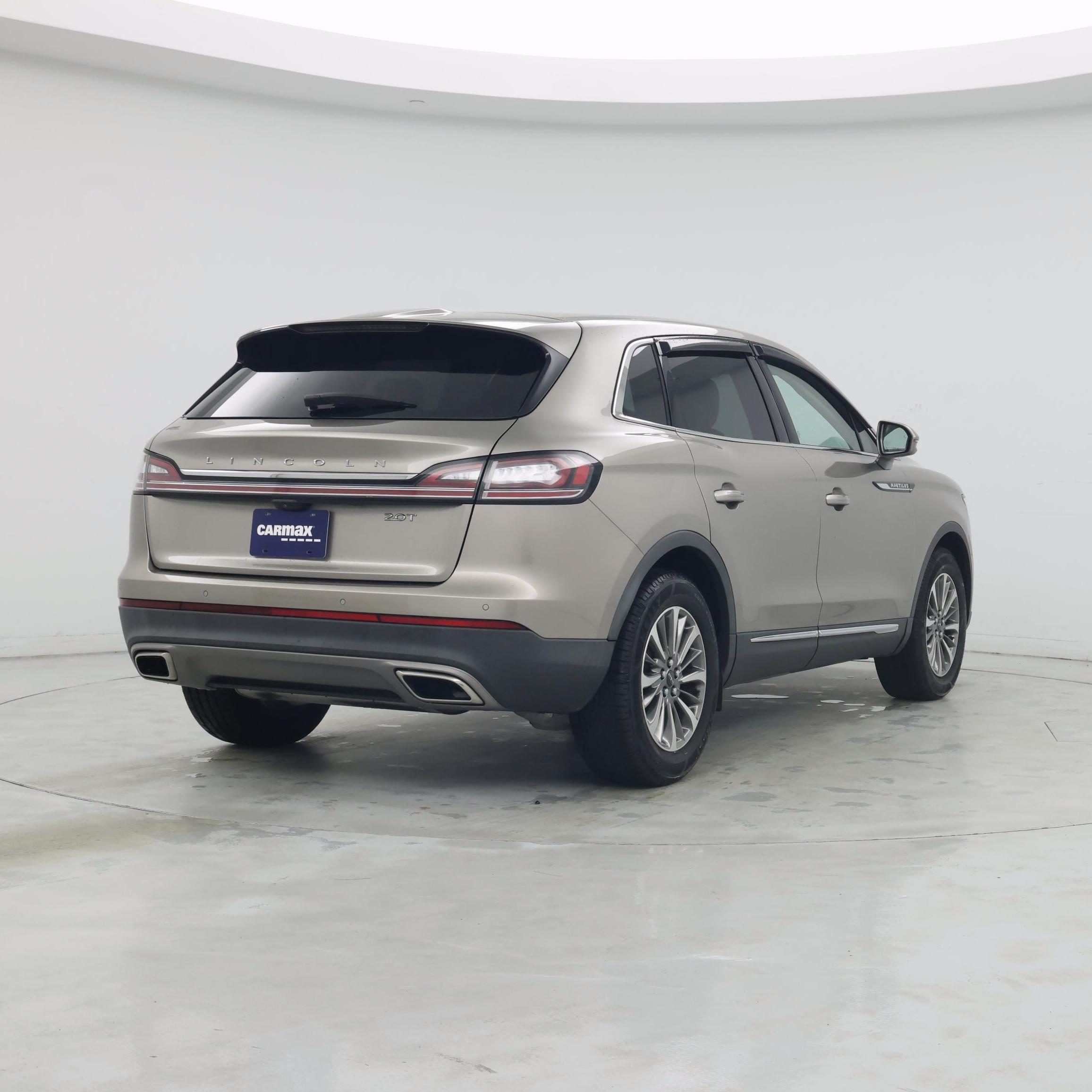 Thumbnail: 2020 Lincoln Nautilus - 8
