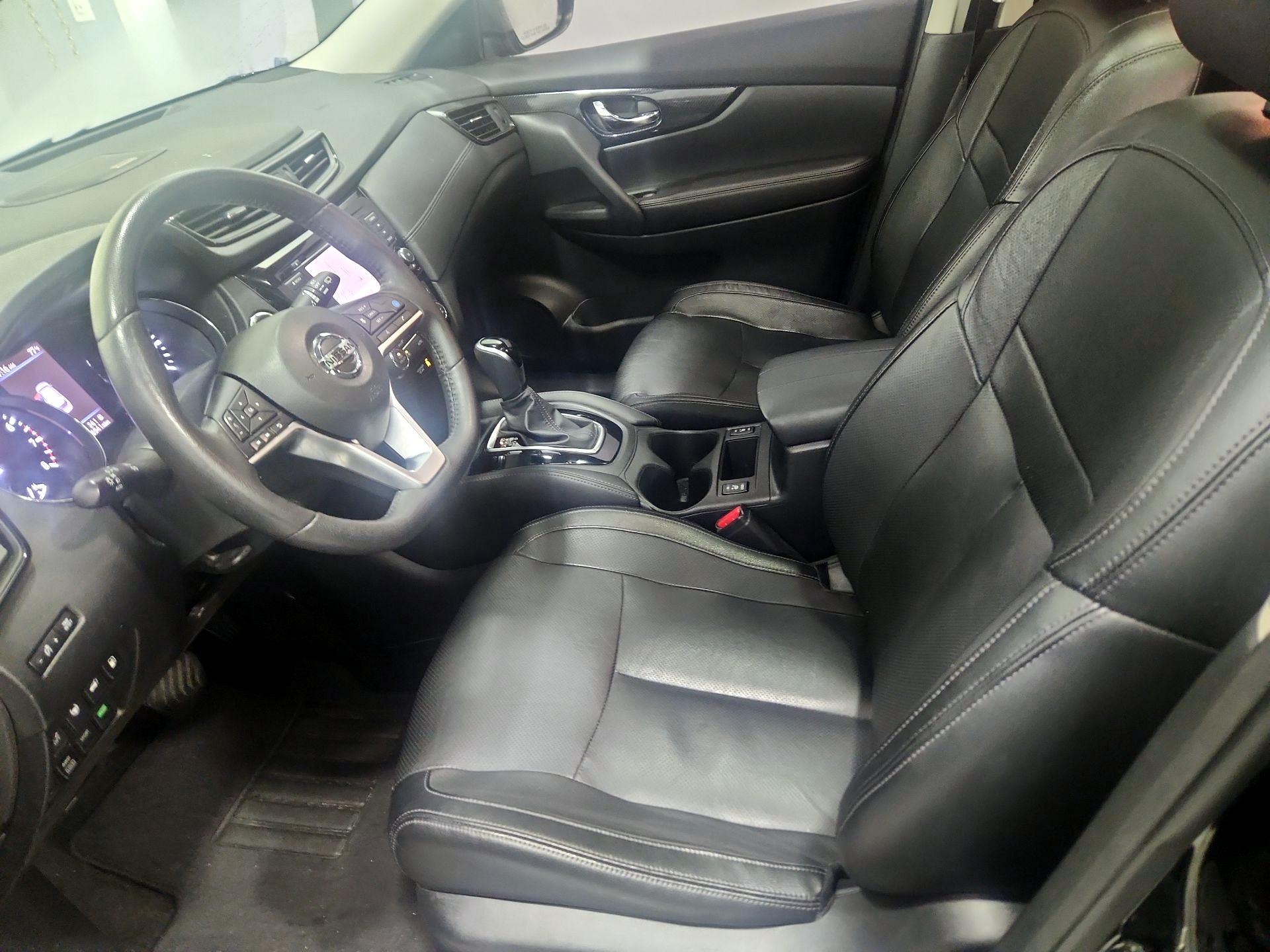 Thumbnail: 2019 Nissan Rogue - 11
