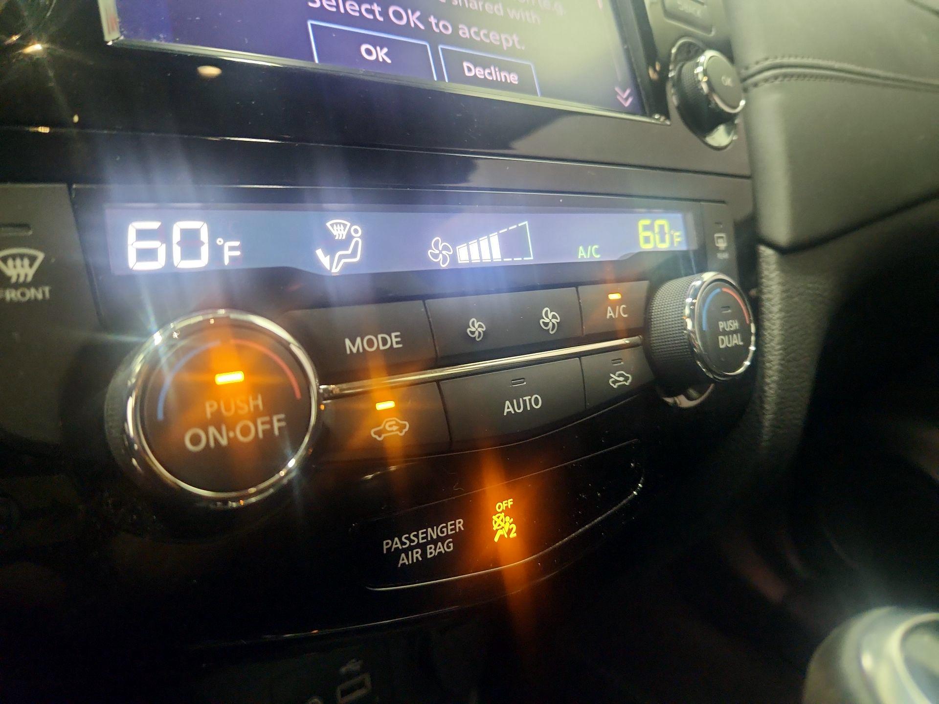 Thumbnail: 2019 Nissan Rogue - 17