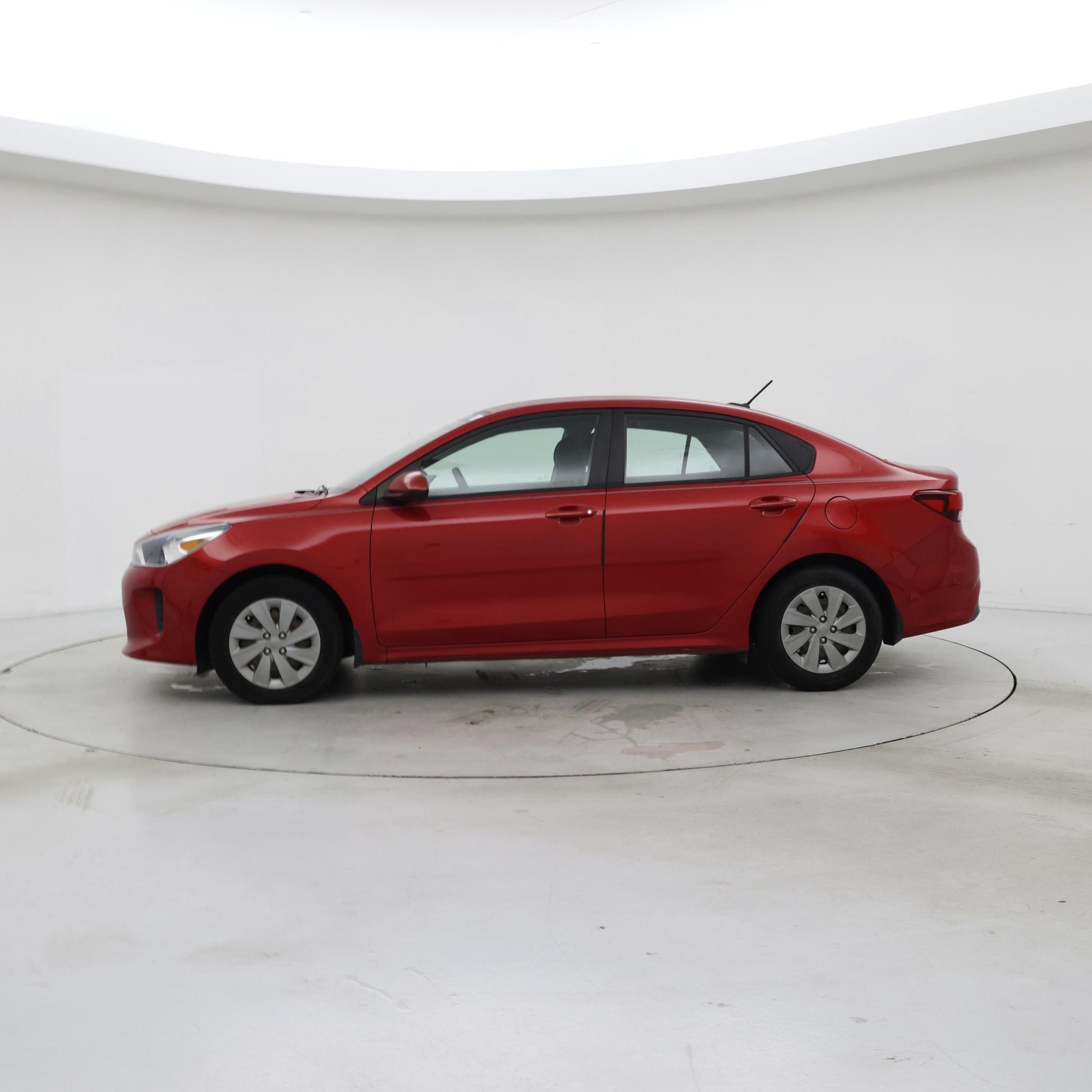Thumbnail: 2020 Kia Rio - 3