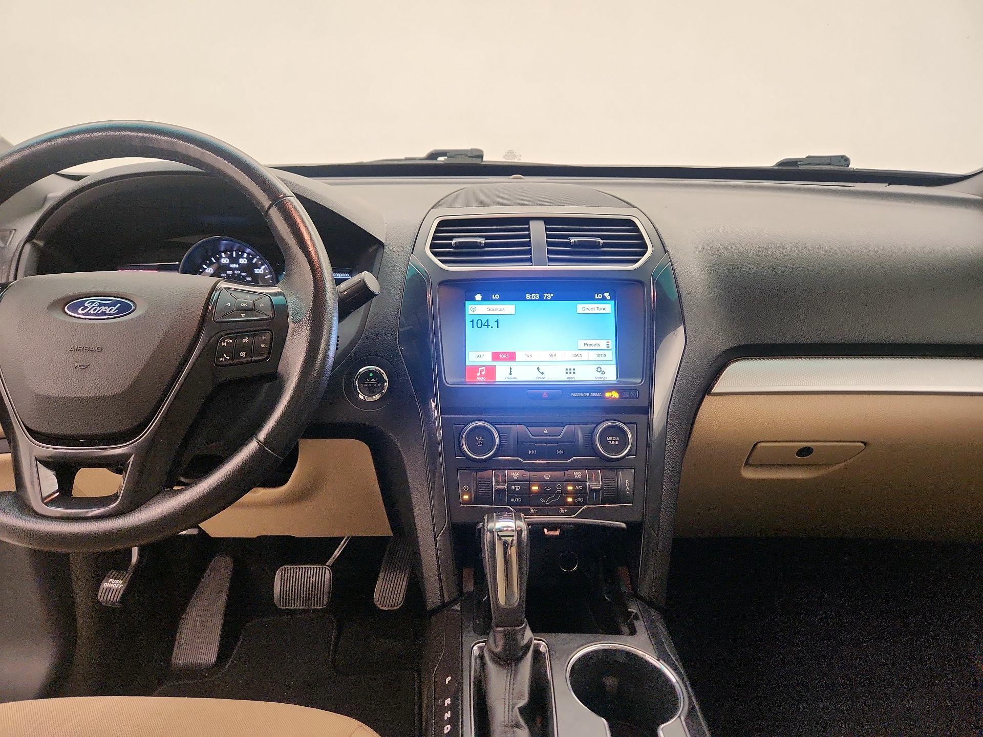 Thumbnail: 2017 Ford Explorer - 9