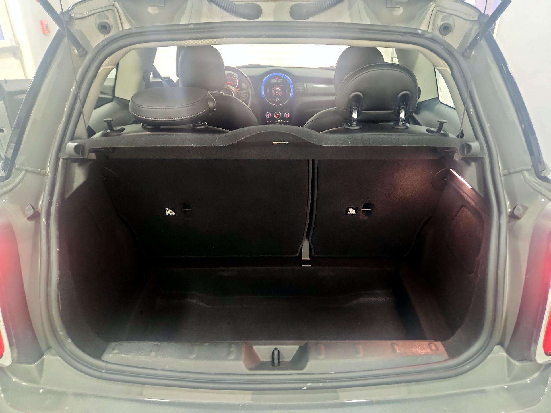 Thumbnail: 2017 MINI Cooper Hardtop - 20