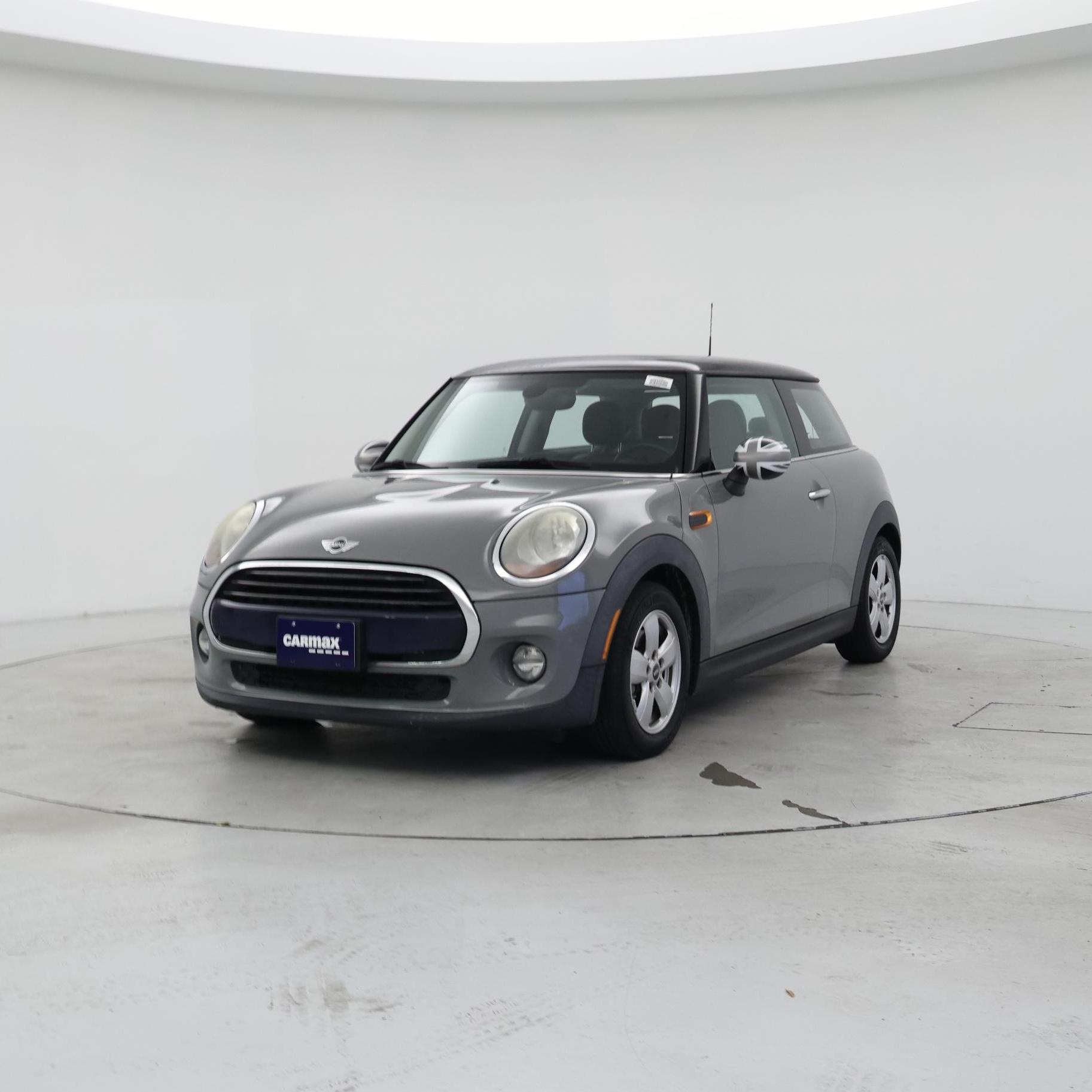 Thumbnail: 2017 MINI Cooper Hardtop - 4