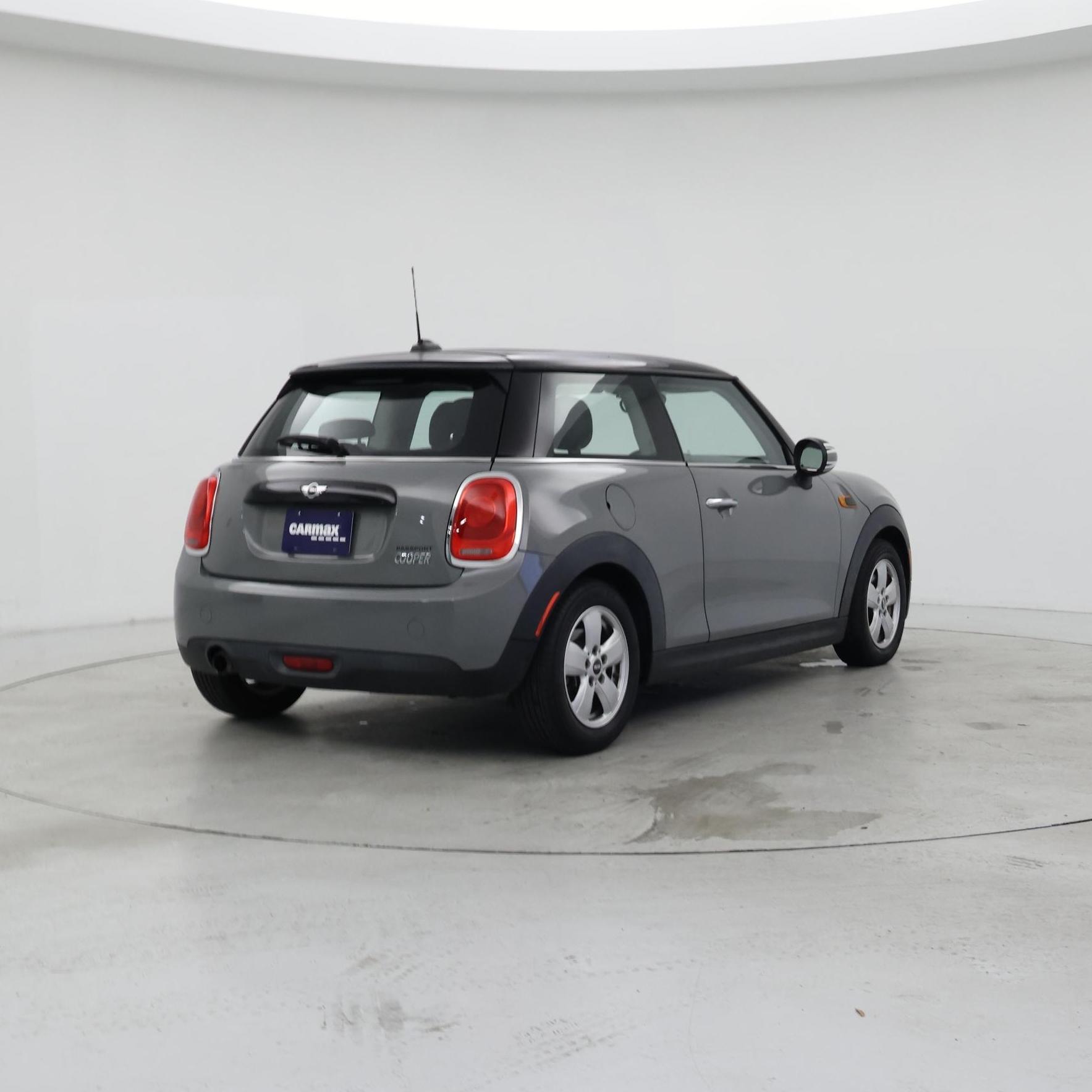 Thumbnail: 2017 MINI Cooper Hardtop - 8