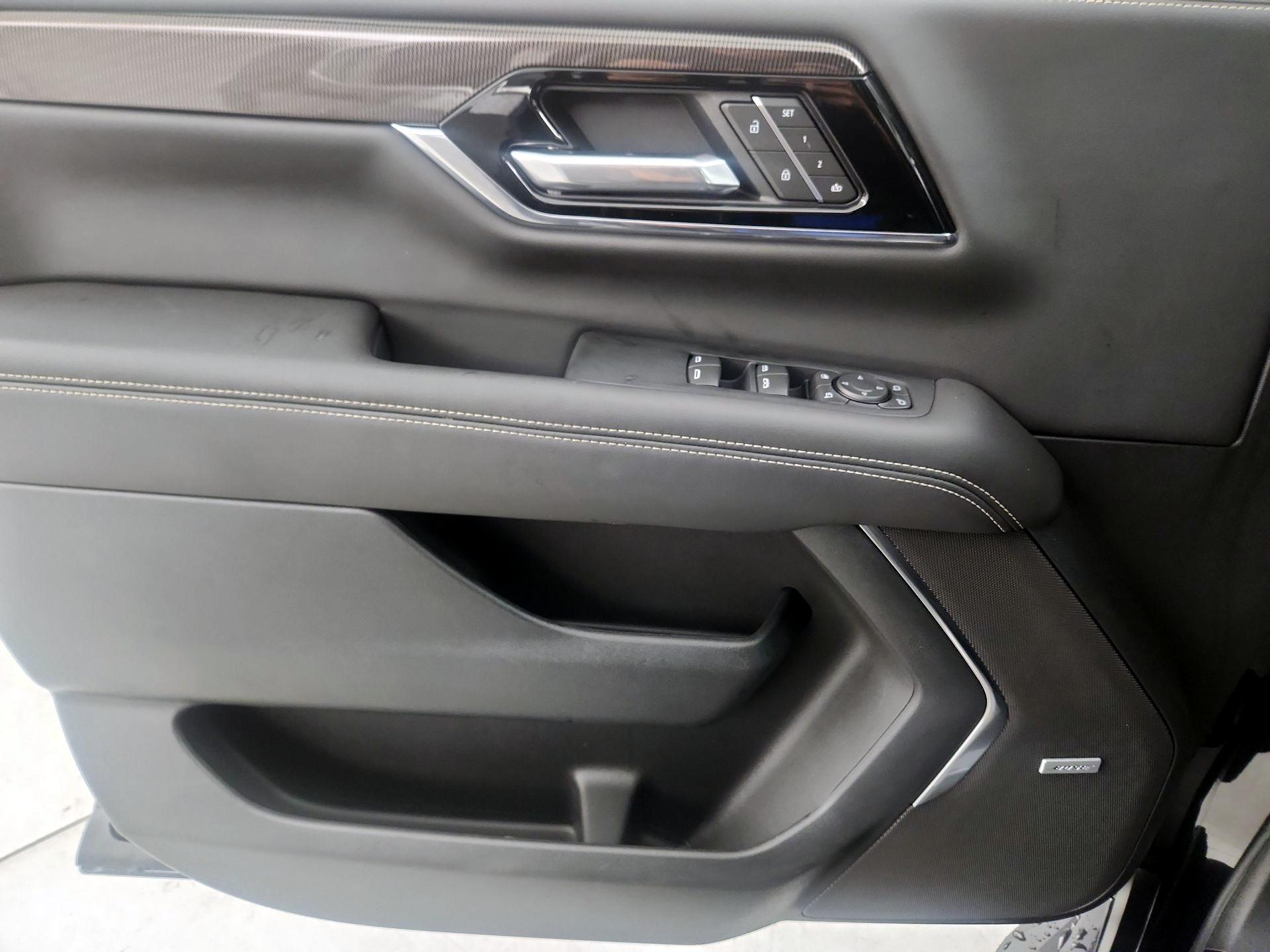 Thumbnail: 2025 GMC Yukon - 12