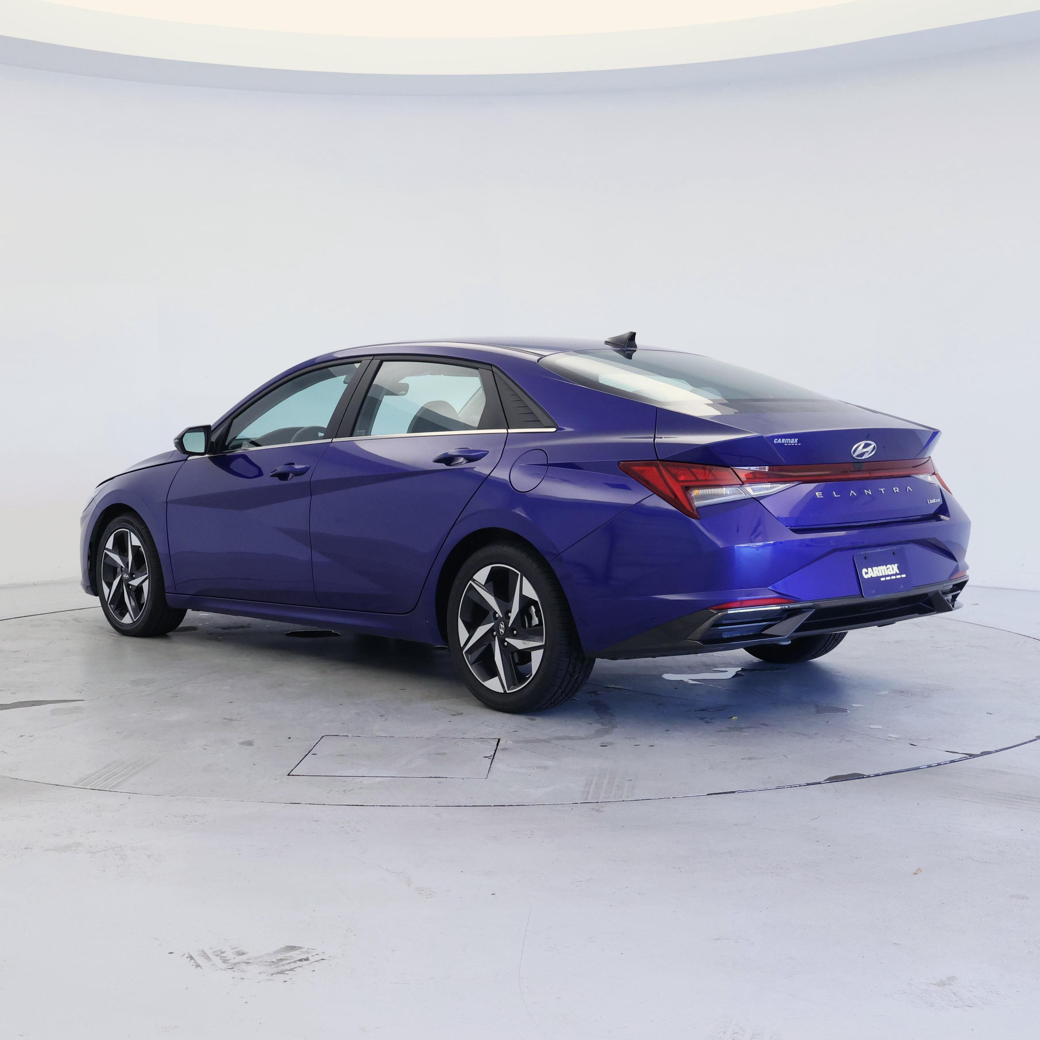 Thumbnail: 2022 Hyundai Elantra - 2