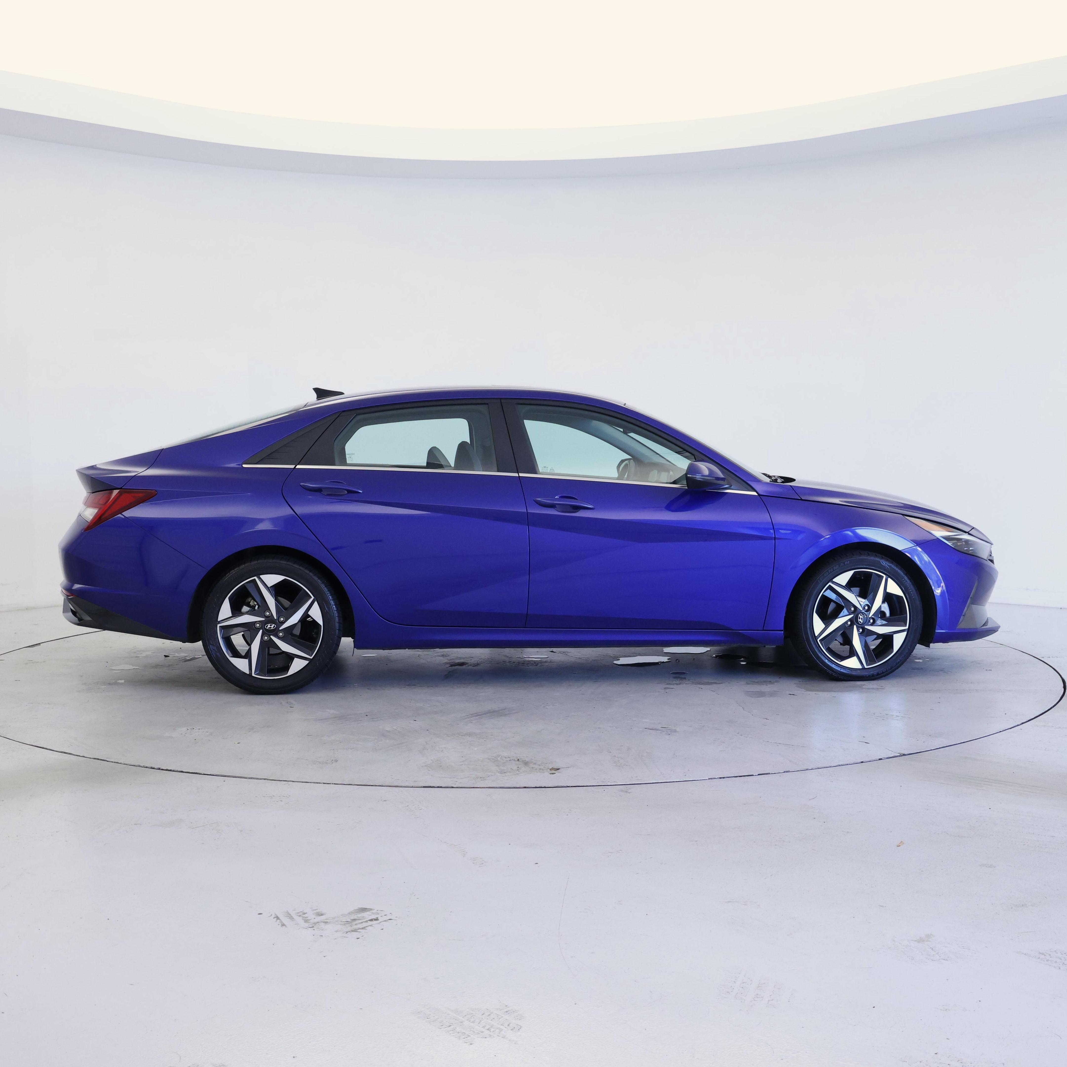 Thumbnail: 2022 Hyundai Elantra - 7