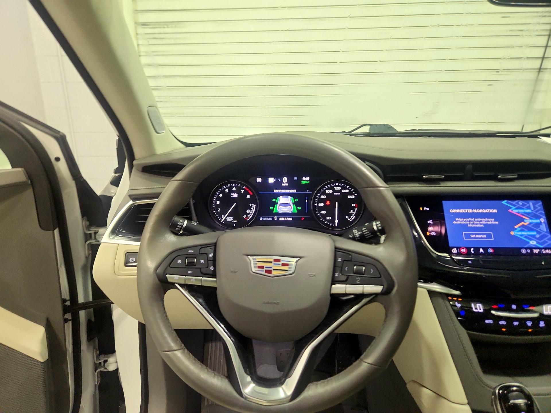 Thumbnail: 2023 Cadillac XT6 - 10