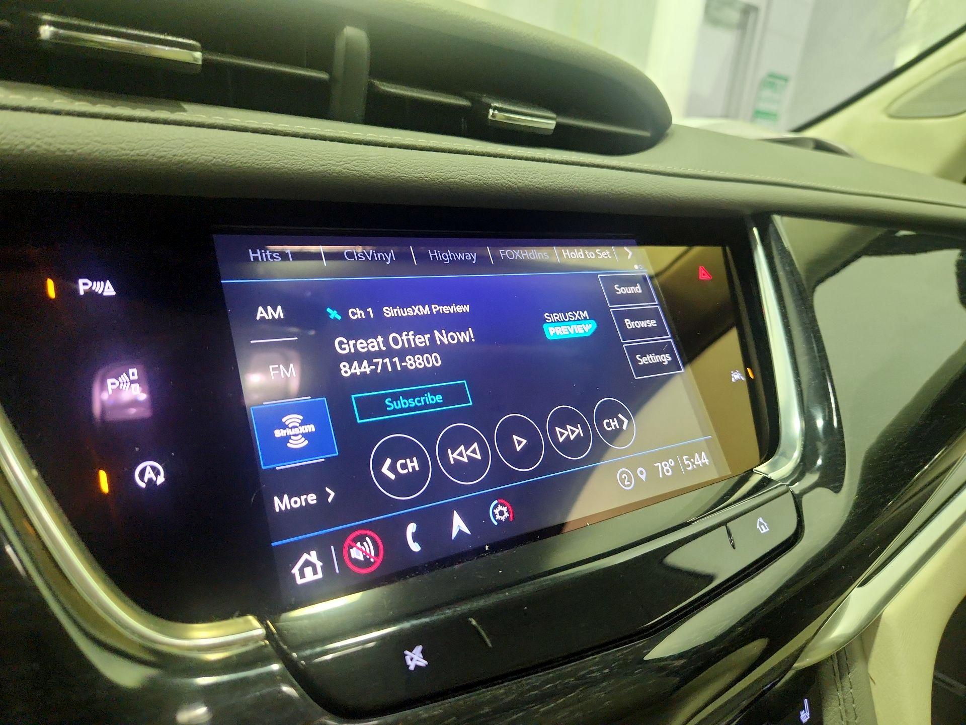 Thumbnail: 2023 Cadillac XT6 - 16