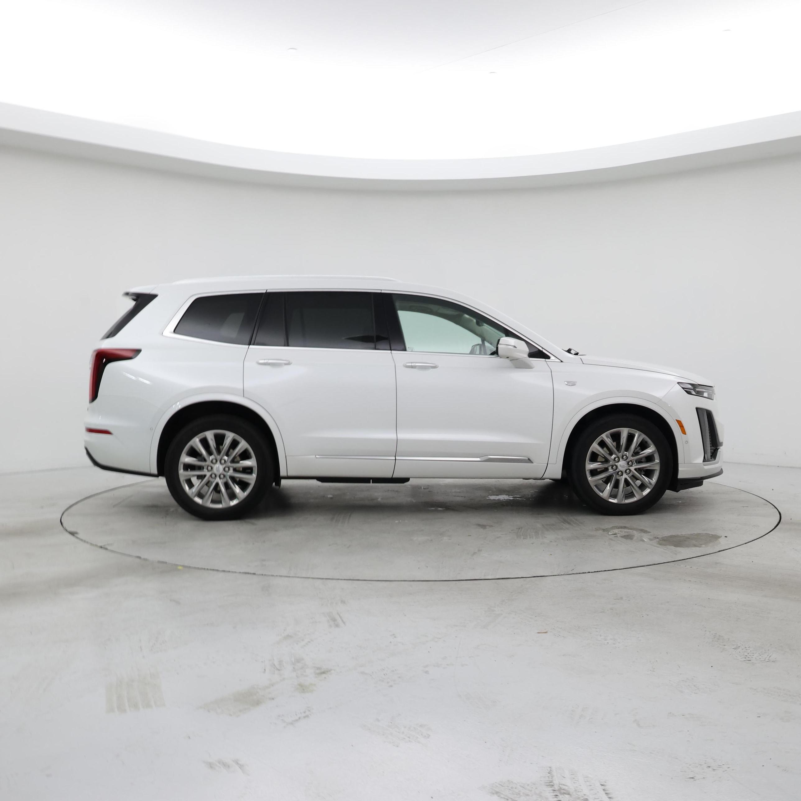 Thumbnail: 2023 Cadillac XT6 - 7