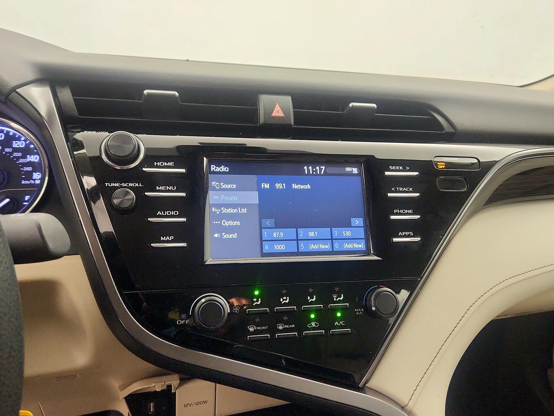 Thumbnail: 2019 Toyota Camry - 13