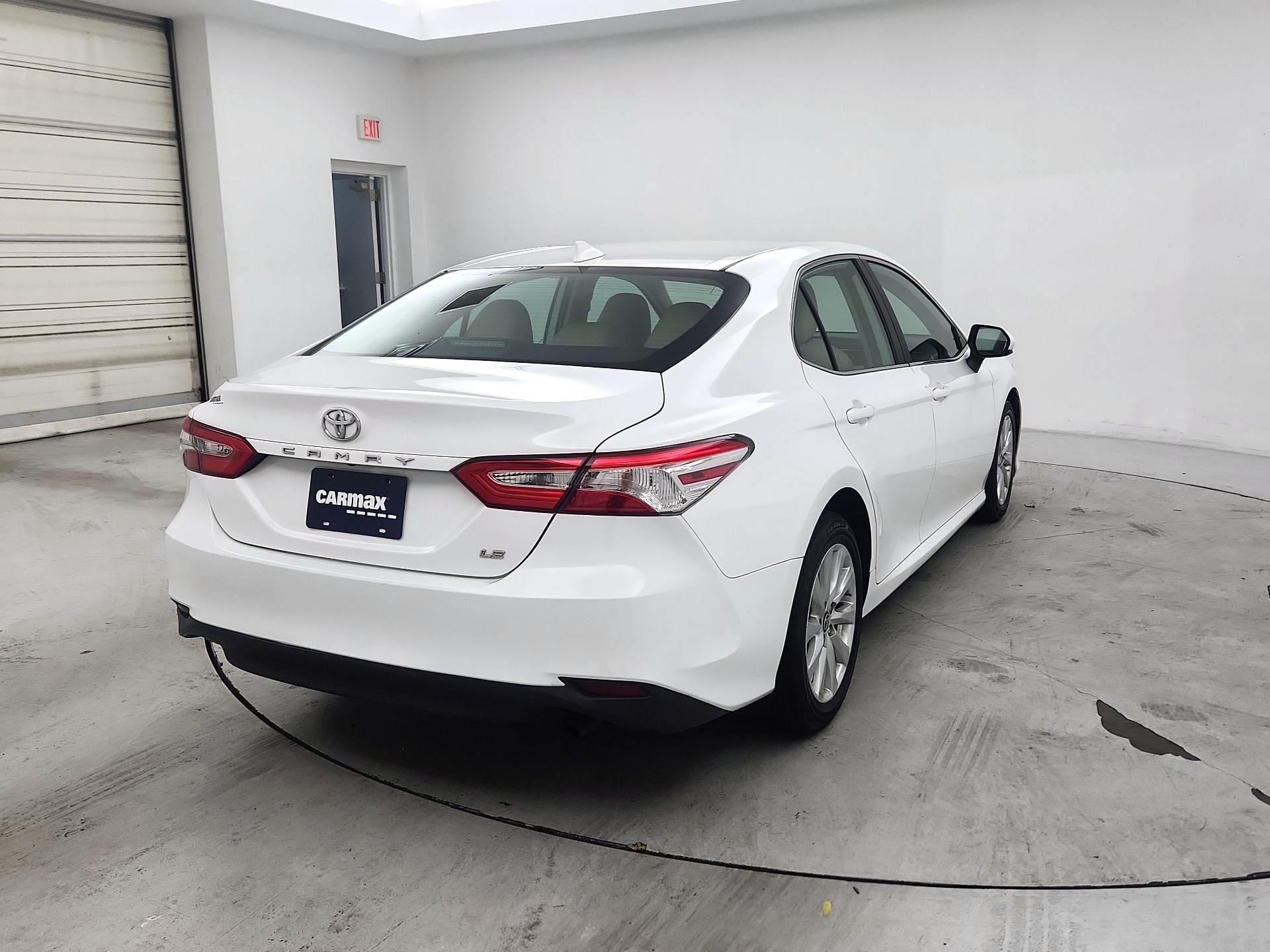 Thumbnail: 2019 Toyota Camry - 5