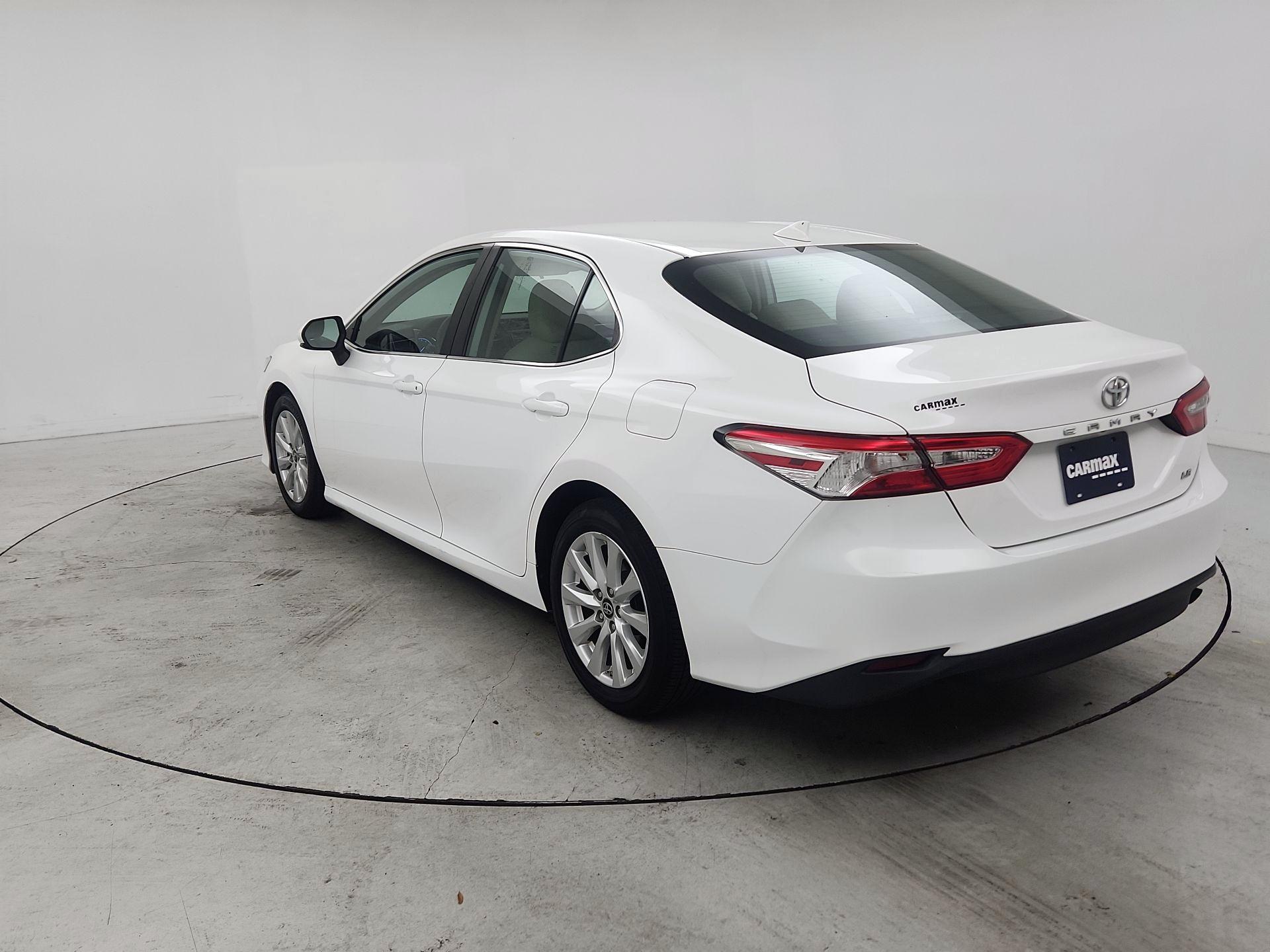 Thumbnail: 2019 Toyota Camry - 7