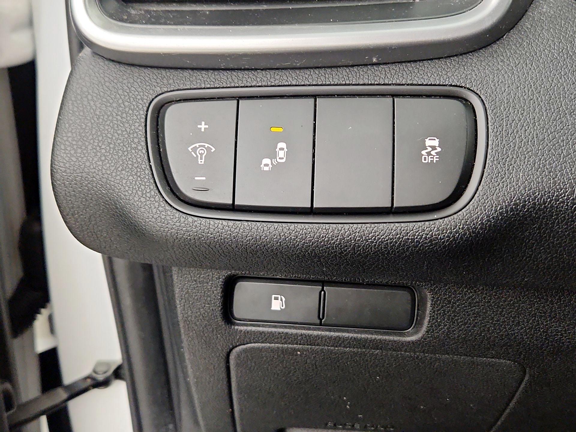 Thumbnail: 2019 Kia Sorento - 11