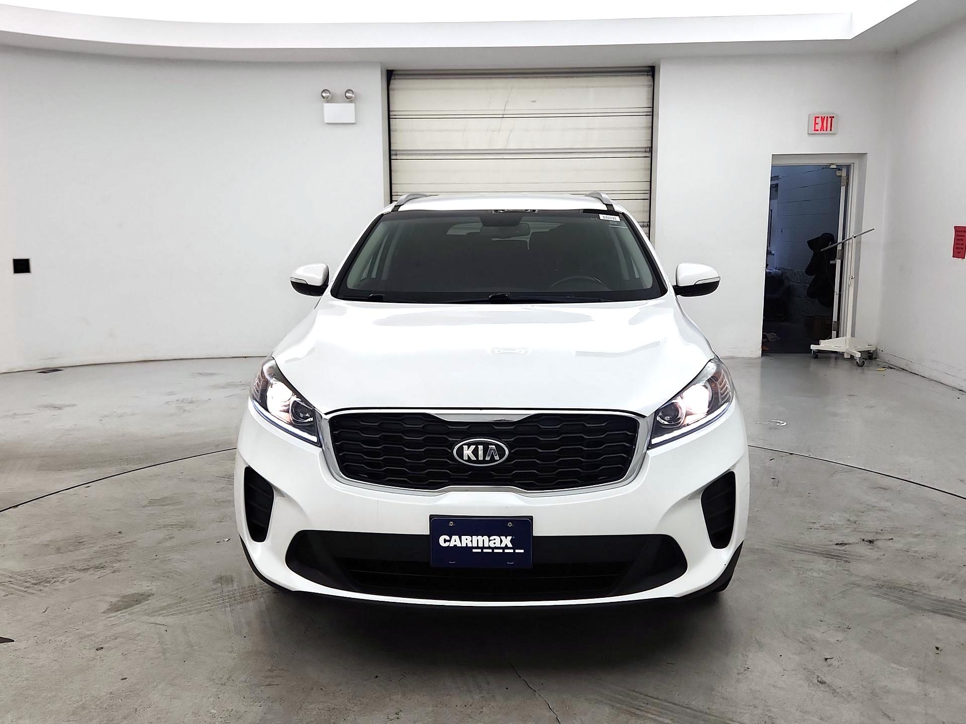 Thumbnail: 2019 Kia Sorento - 2