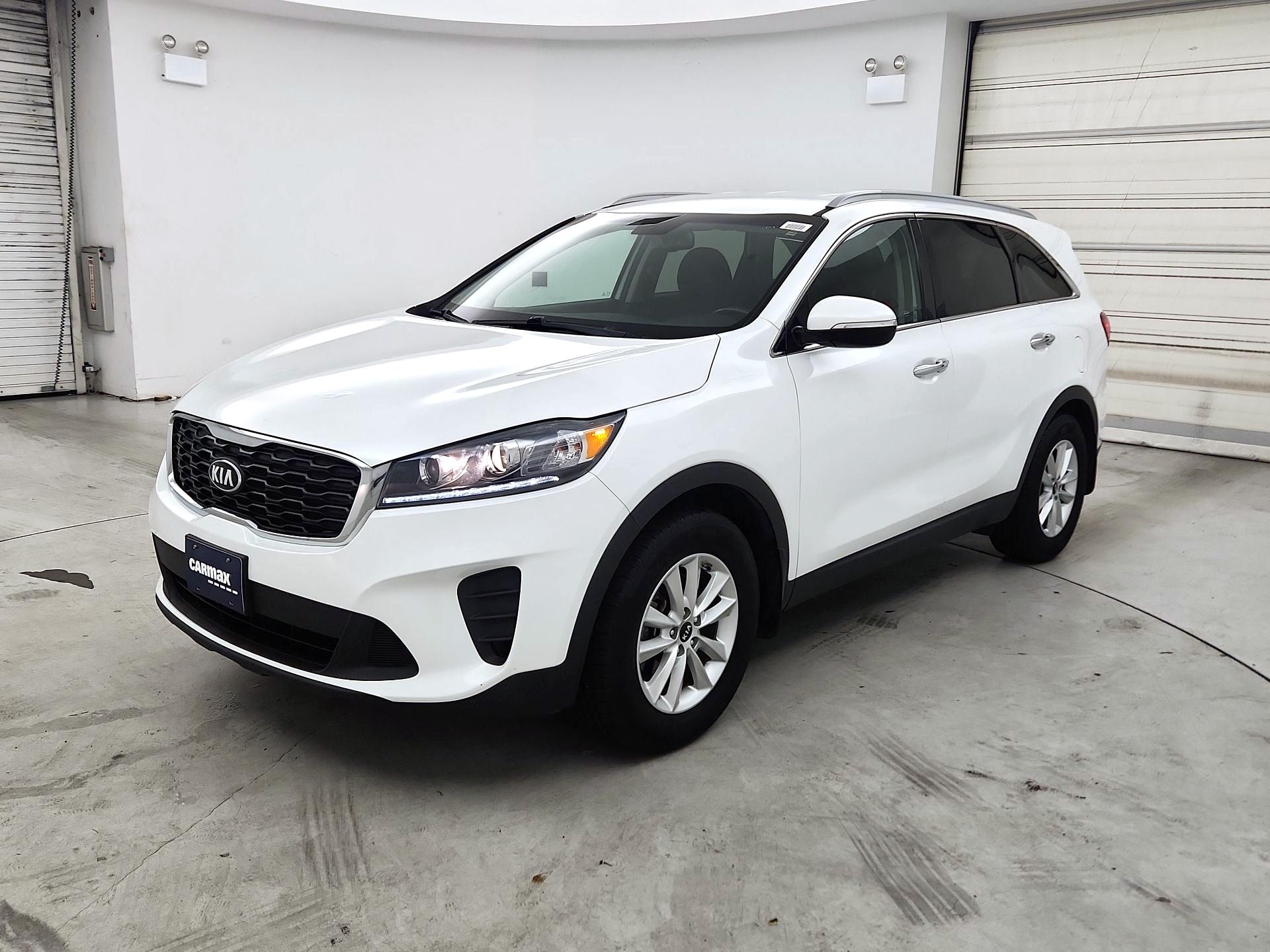 Thumbnail: 2019 Kia Sorento - 3