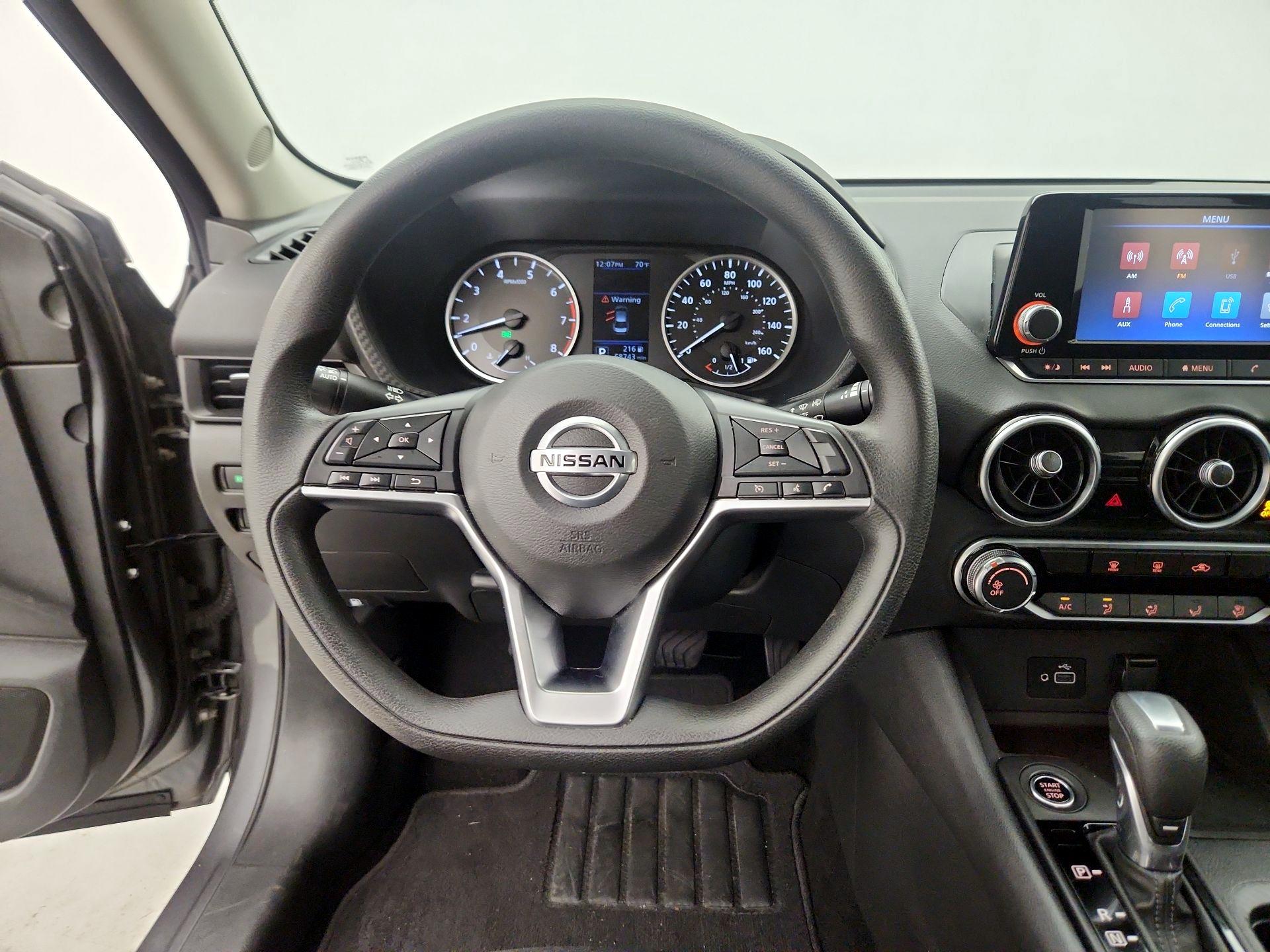 Thumbnail: 2021 Nissan Sentra - 10