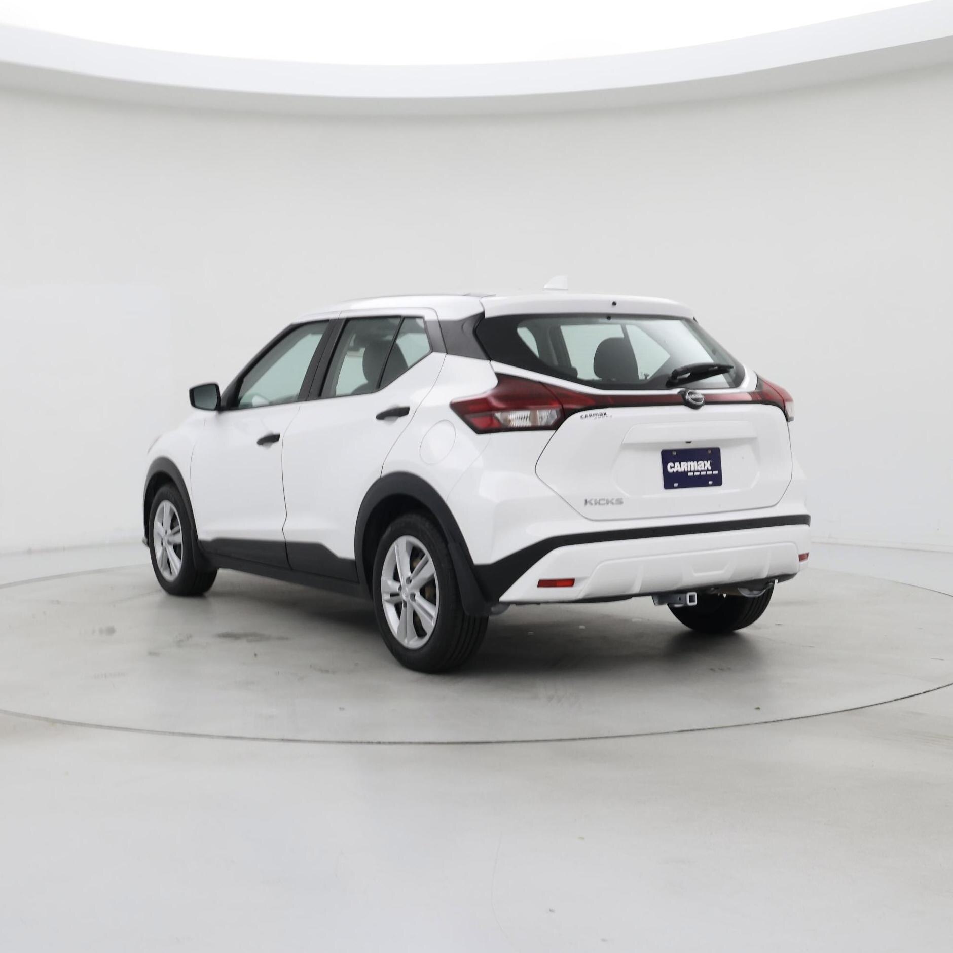 Thumbnail: 2022 Nissan Kicks - 2