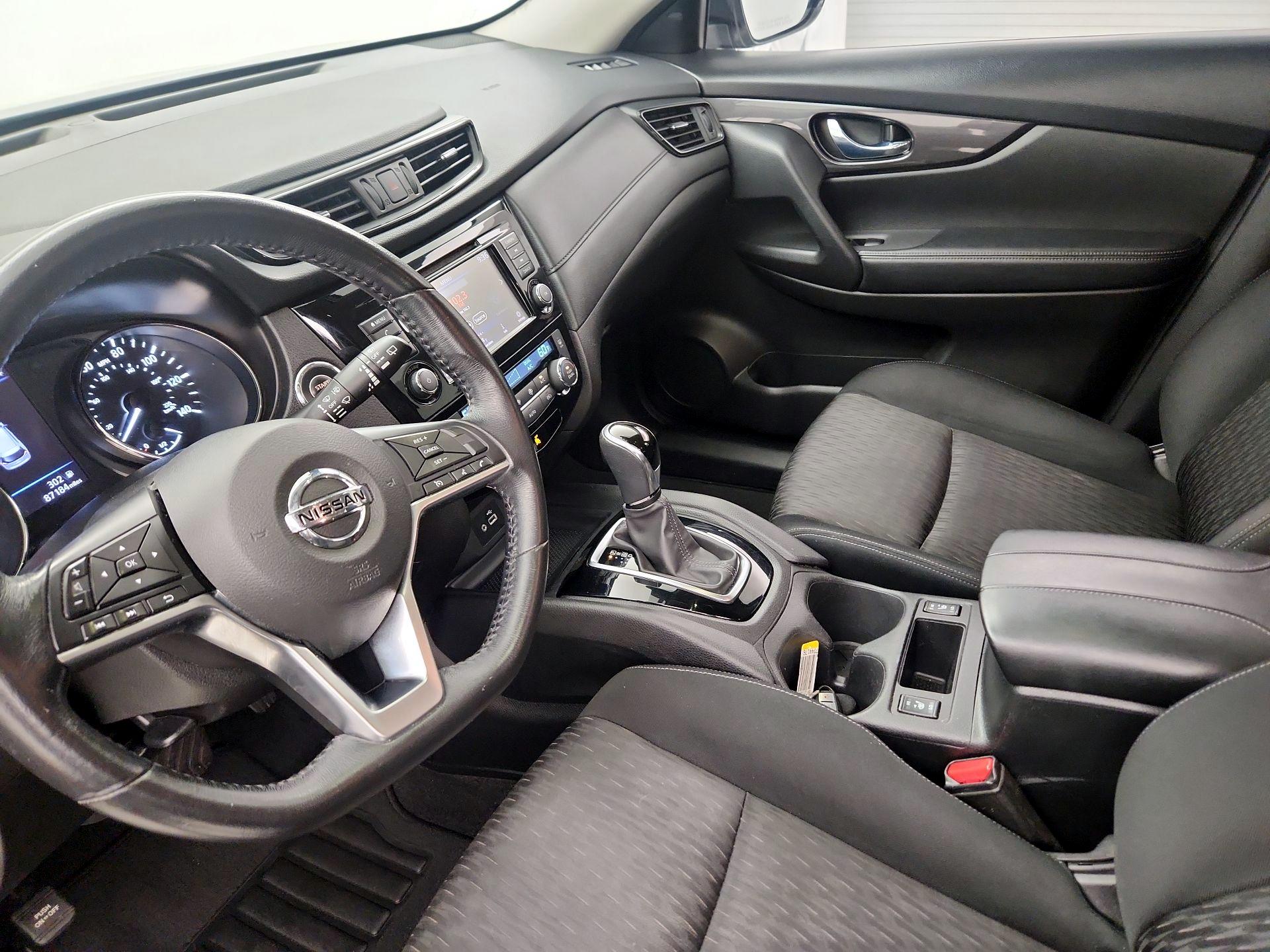 Thumbnail: 2019 Nissan Rogue - 11