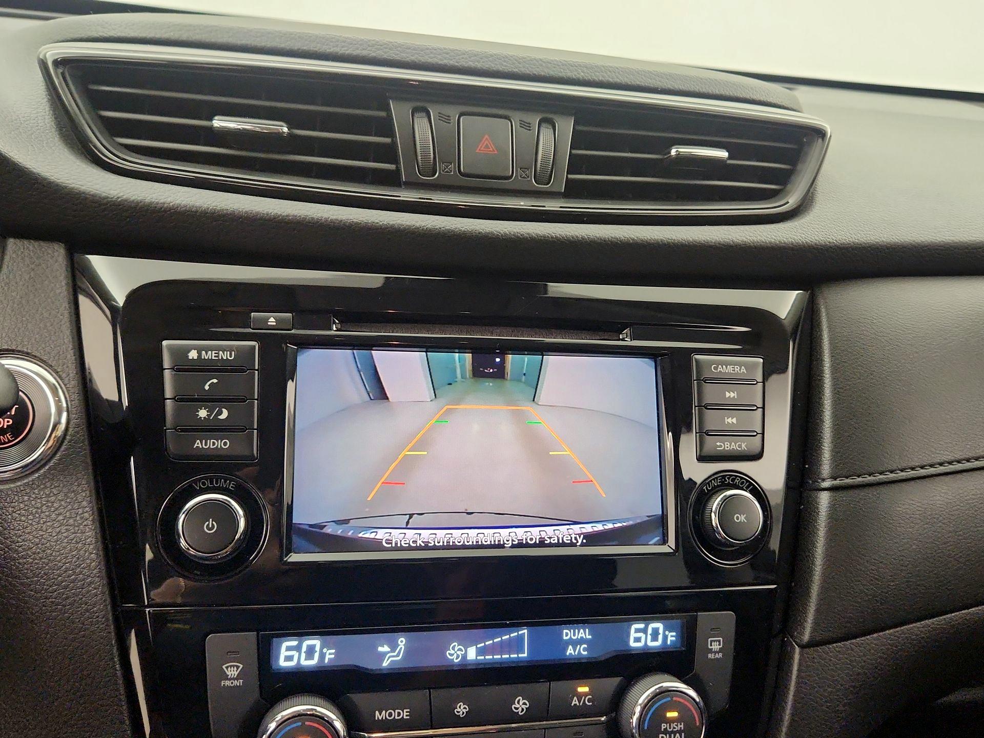 Thumbnail: 2019 Nissan Rogue - 14