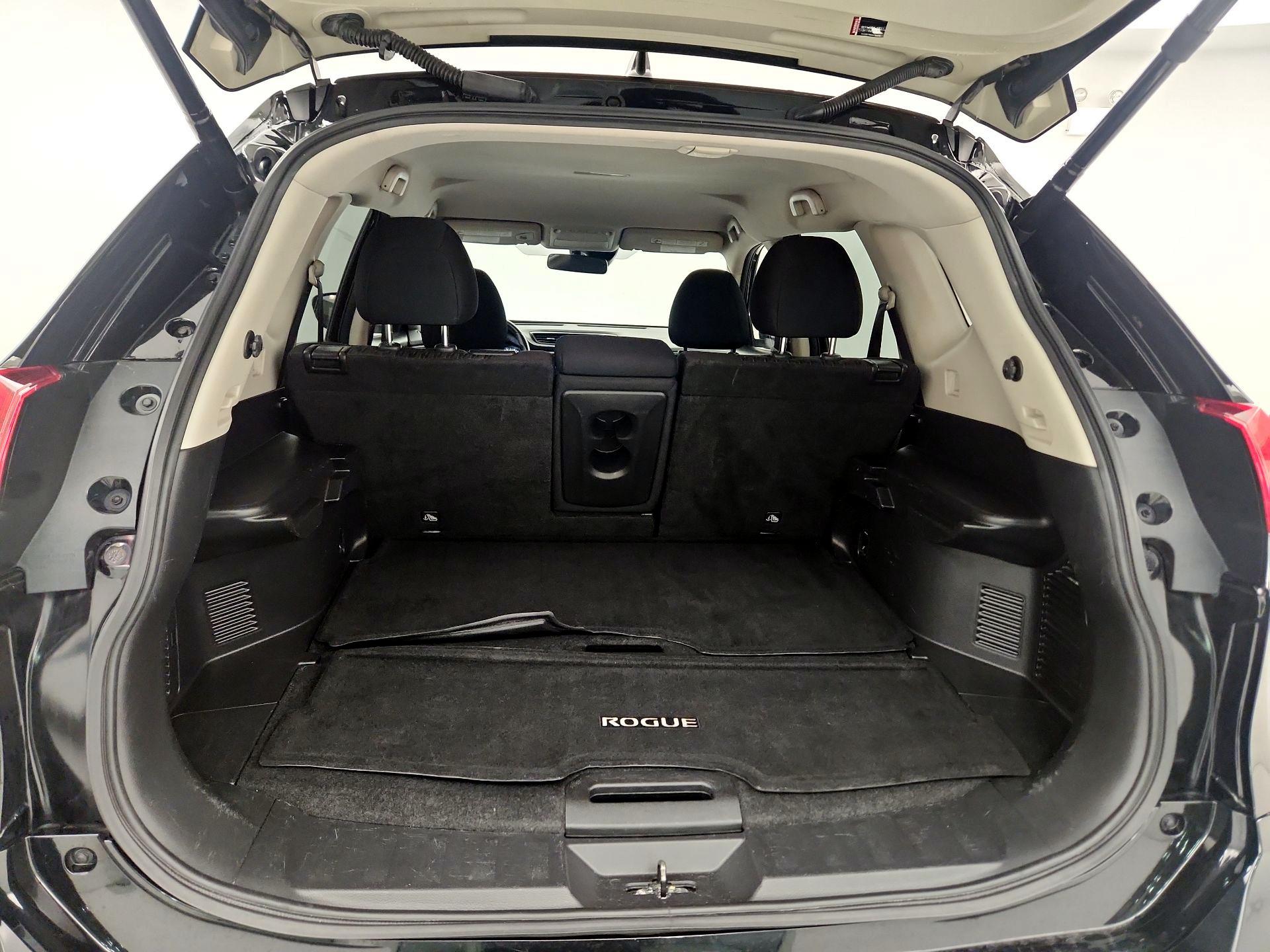 Thumbnail: 2019 Nissan Rogue - 20