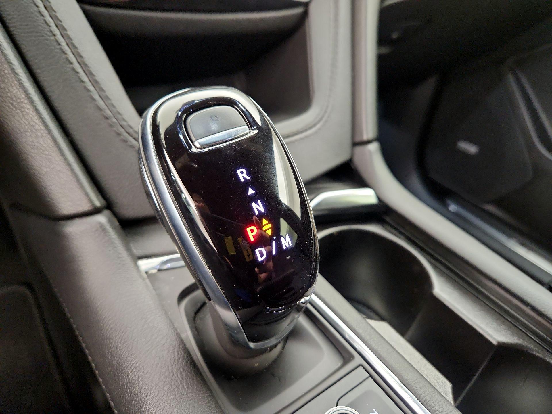 Thumbnail: 2023 Cadillac XT5 - 17