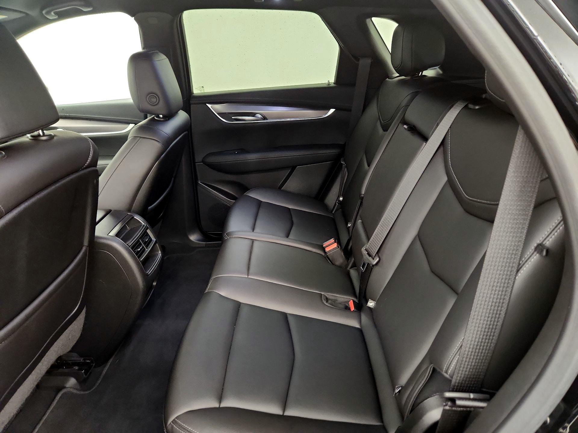 Thumbnail: 2023 Cadillac XT5 - 19