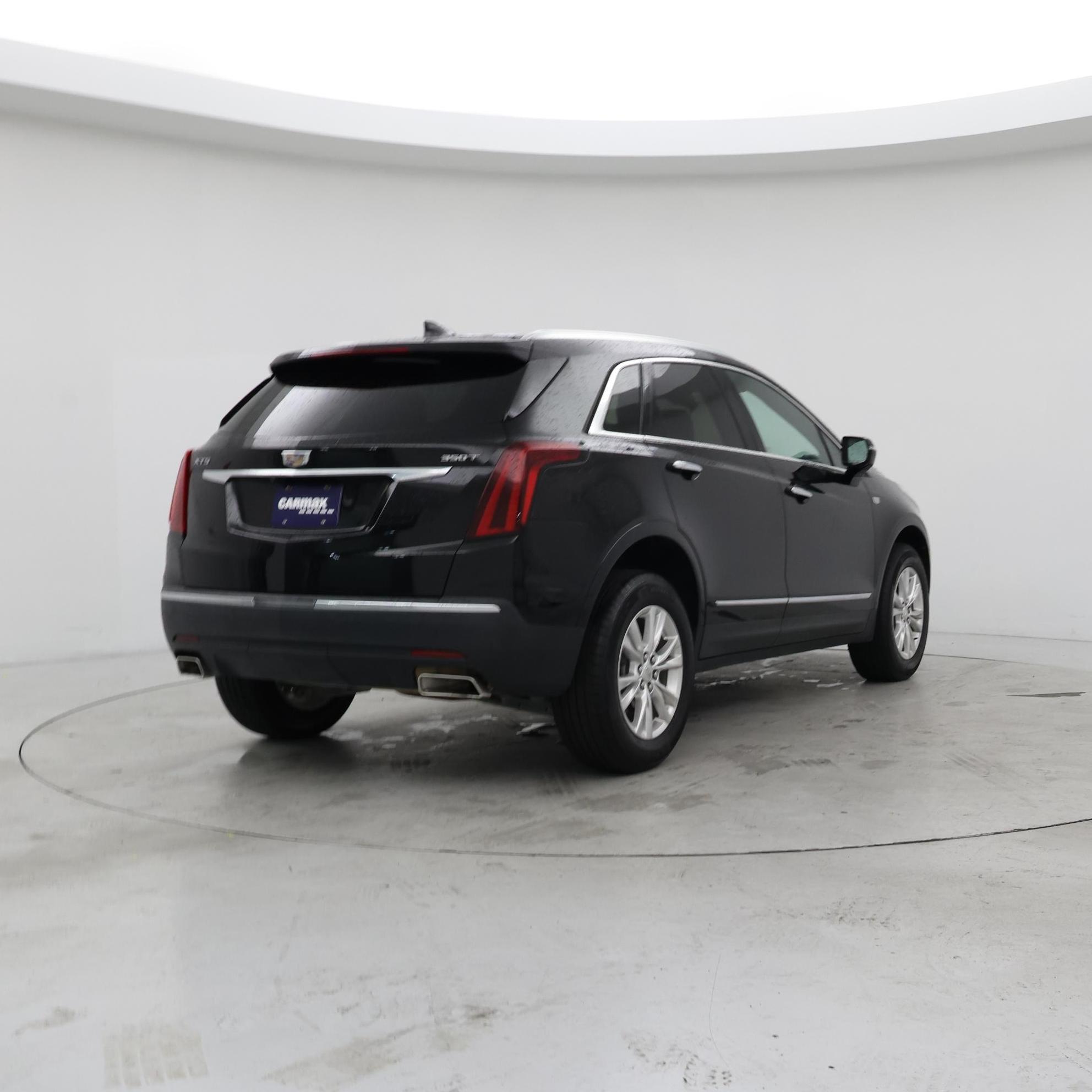 Thumbnail: 2023 Cadillac XT5 - 8