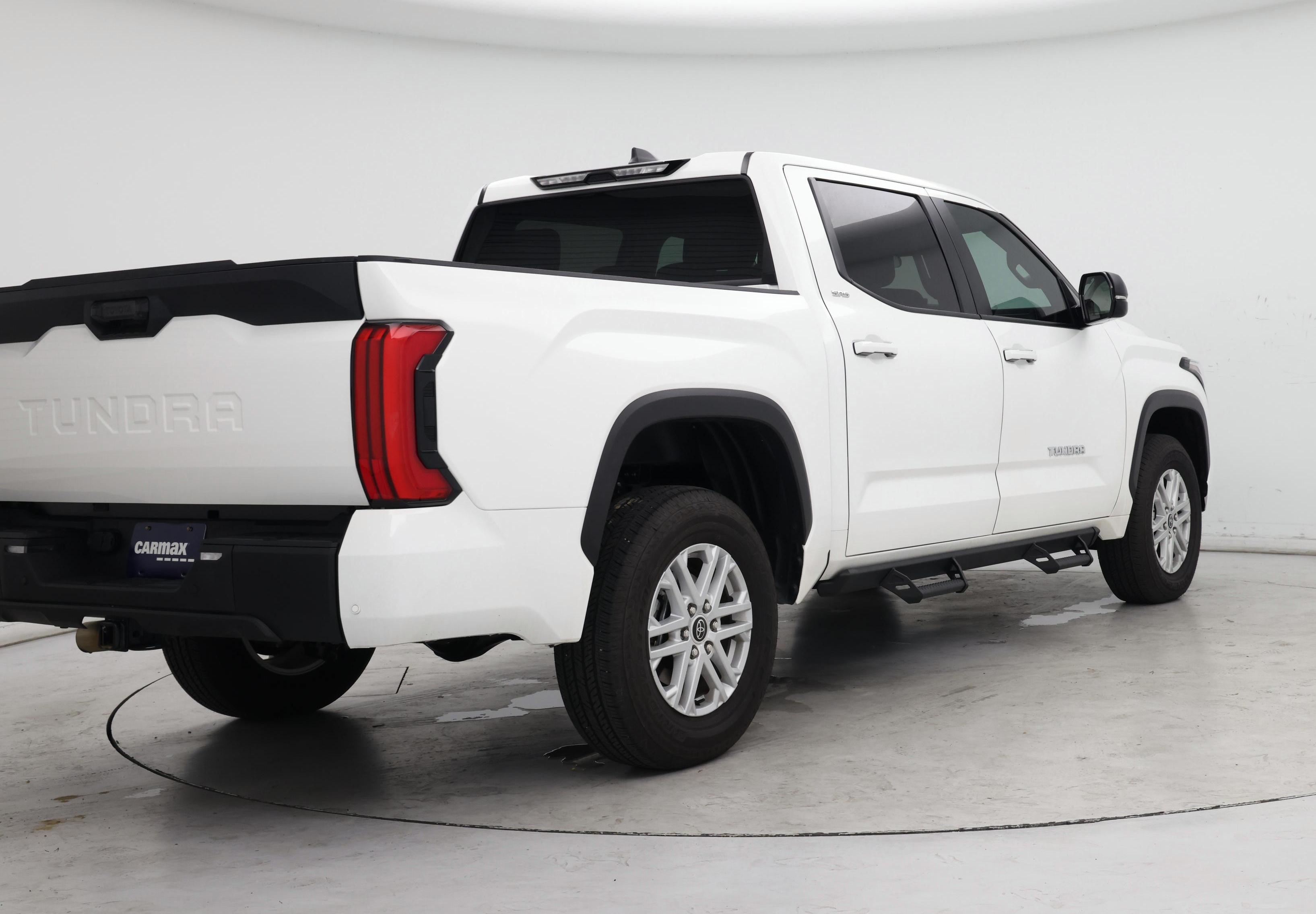 Thumbnail: 2024 Toyota Tundra - 8