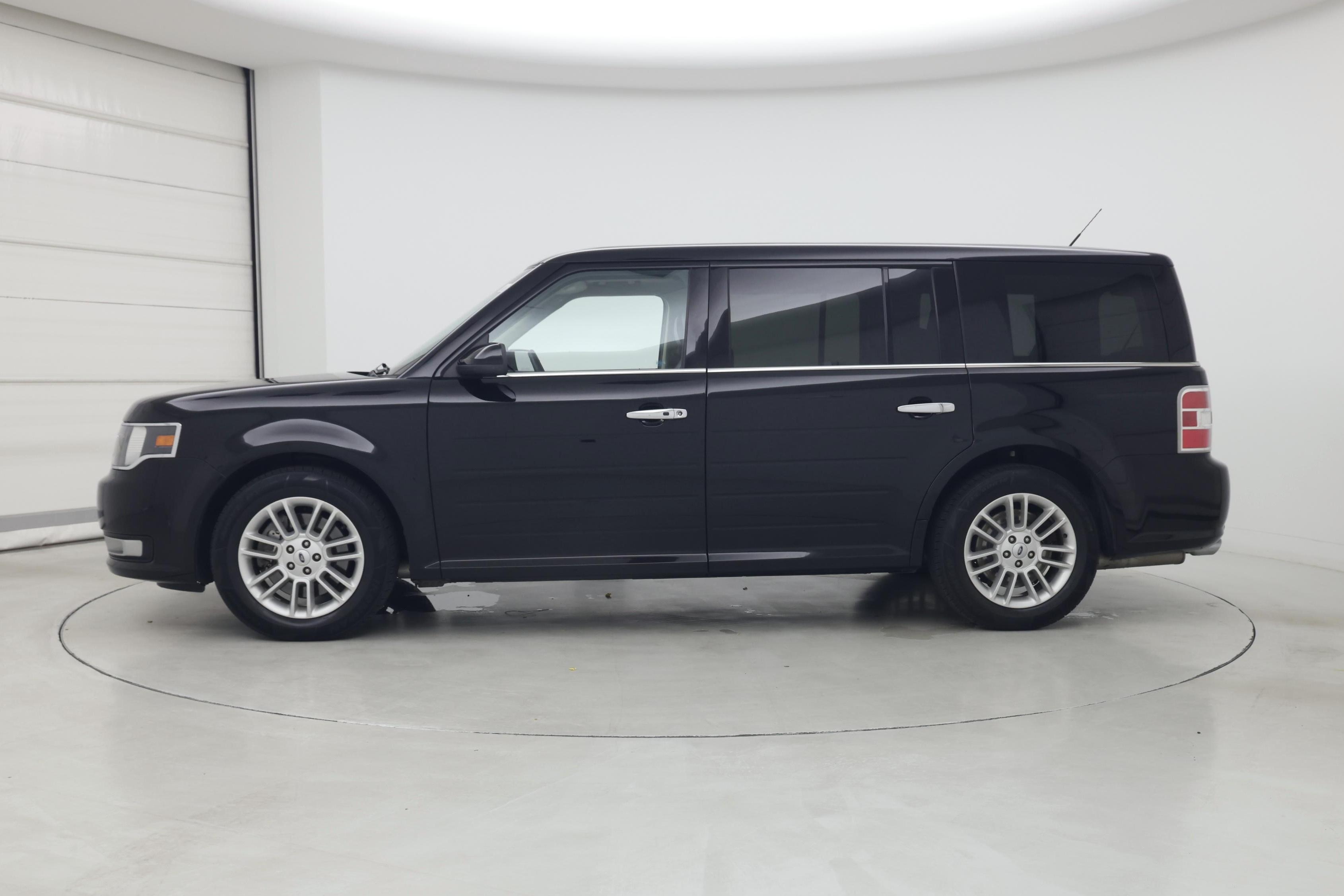 Thumbnail: 2017 Ford Flex - 3