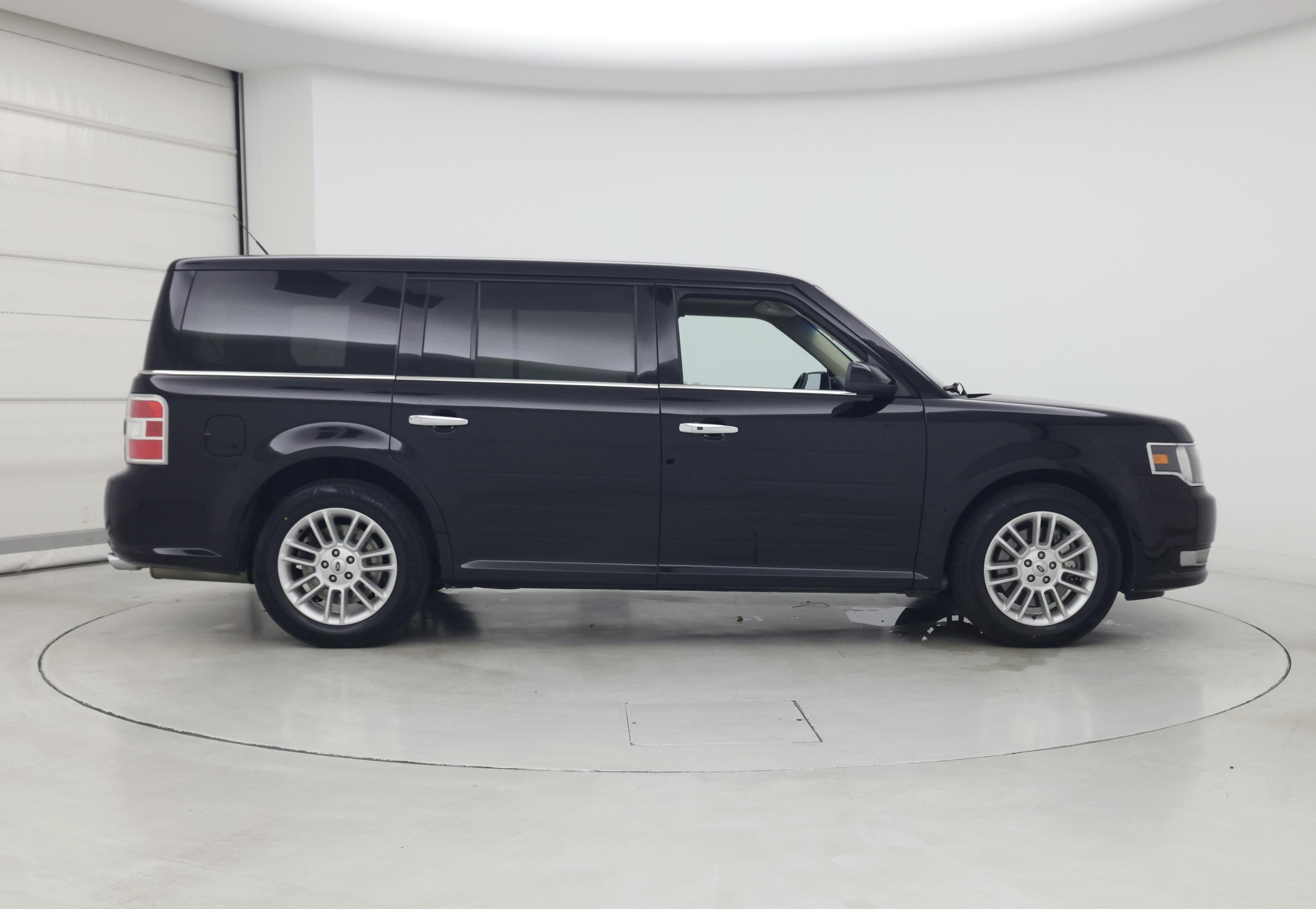 Thumbnail: 2017 Ford Flex - 7