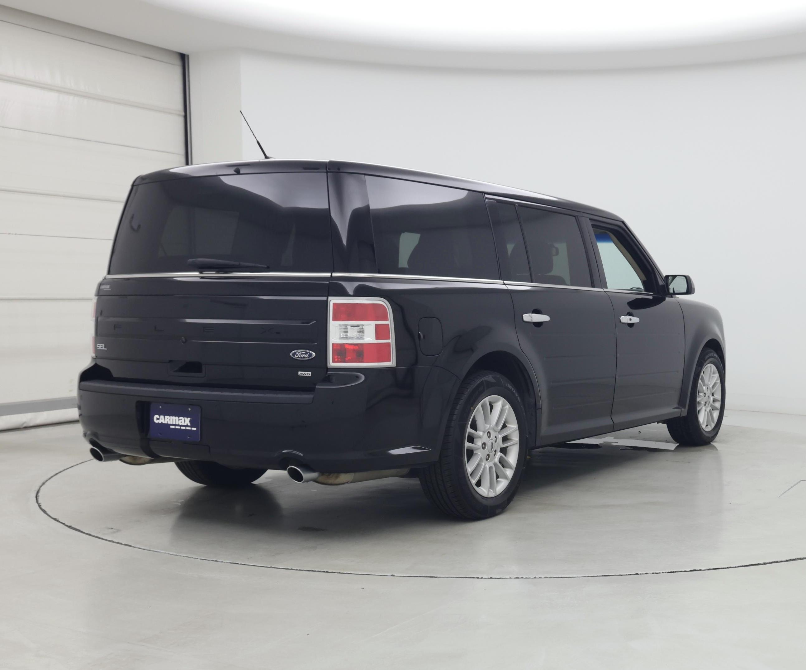 Thumbnail: 2017 Ford Flex - 8